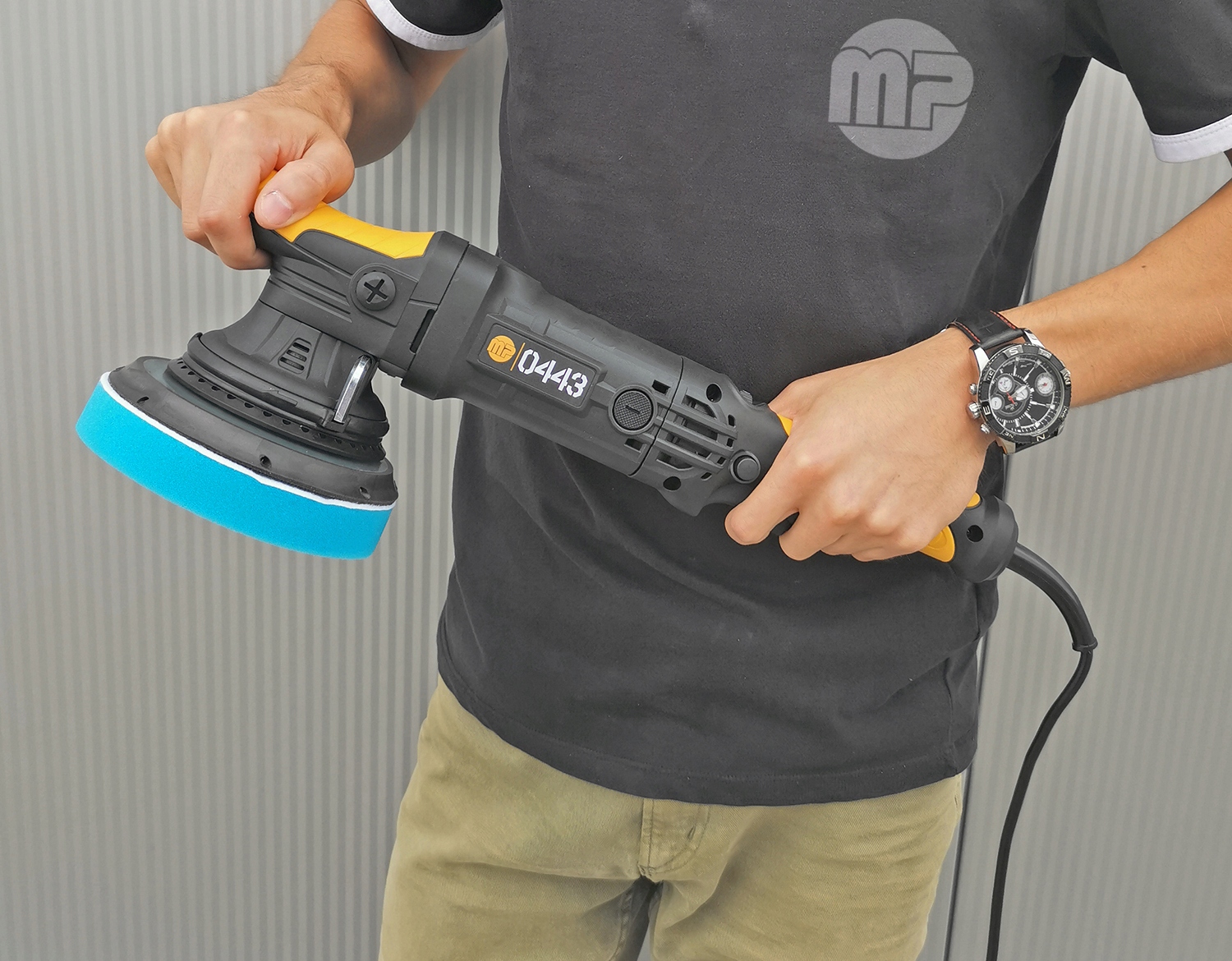 POLERKA SAMOCHODOWA OSCYLACYJNA MIMOŚRODOWA GĄBKI Informacje dodatkowe regulacja obrotów wymienne tarcze w zestawie