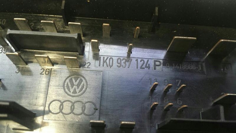Audi S3 8V BOX 5Q0937615C