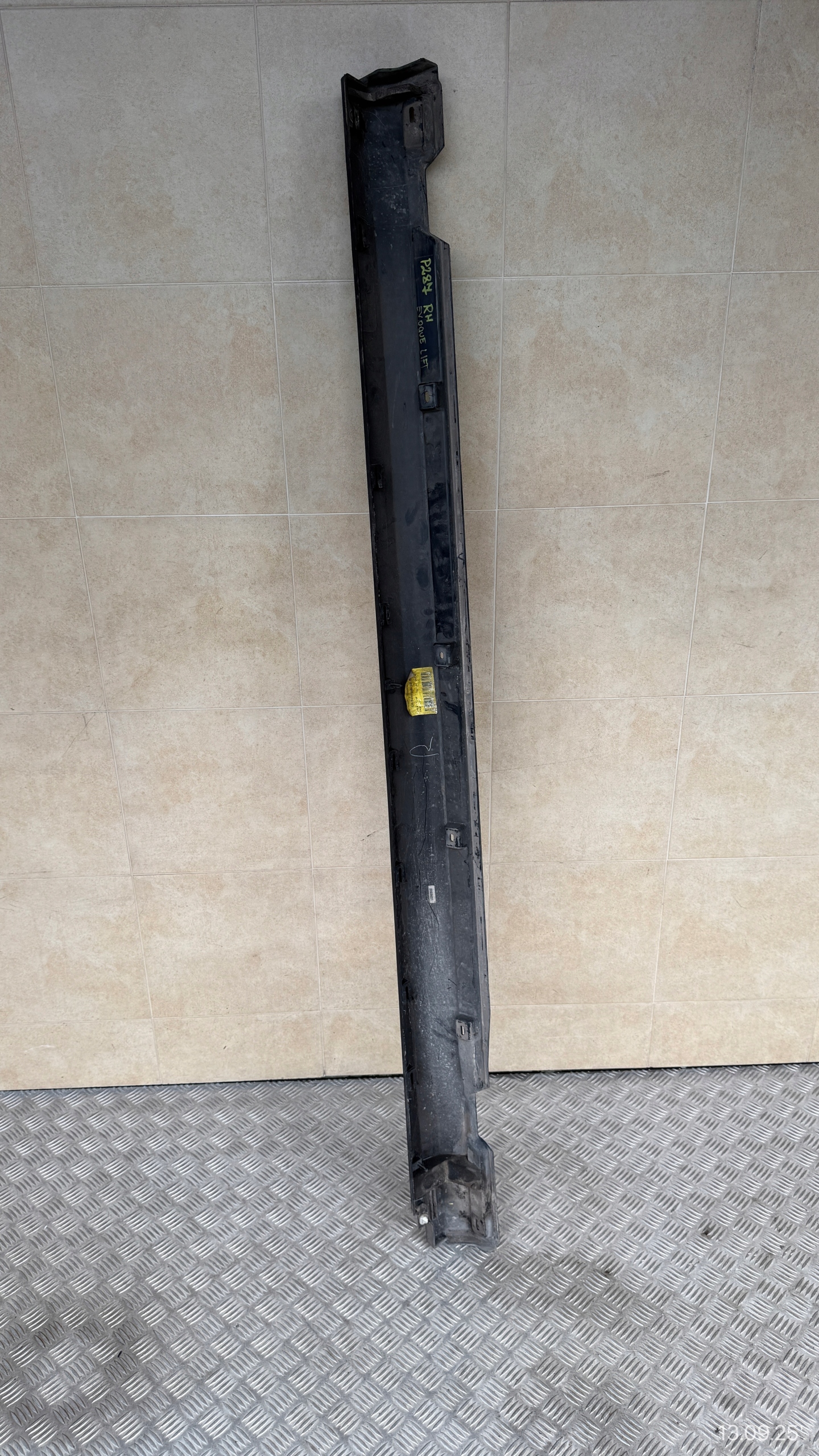 moulding threshold right LAND ROVER RANGE ROVER EVOQUE and LIFT