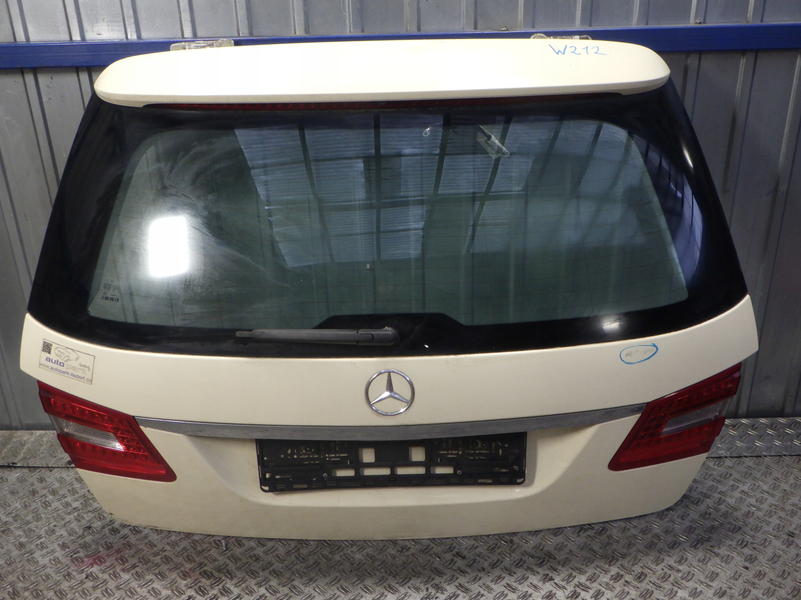 KLAPA TYLNA KOMPLETNA MERCEDES W212 KOMBI