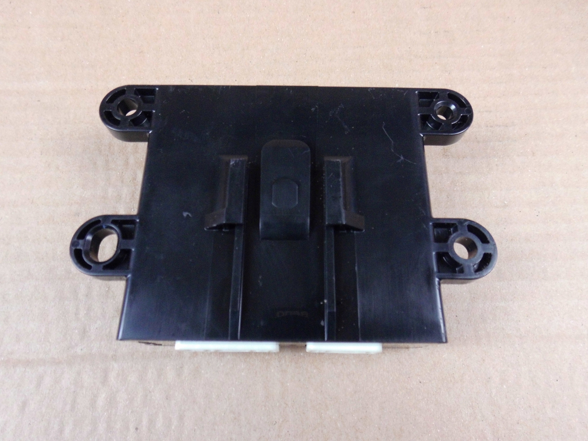 Mitsubishi ASX module control unit door 8637C093