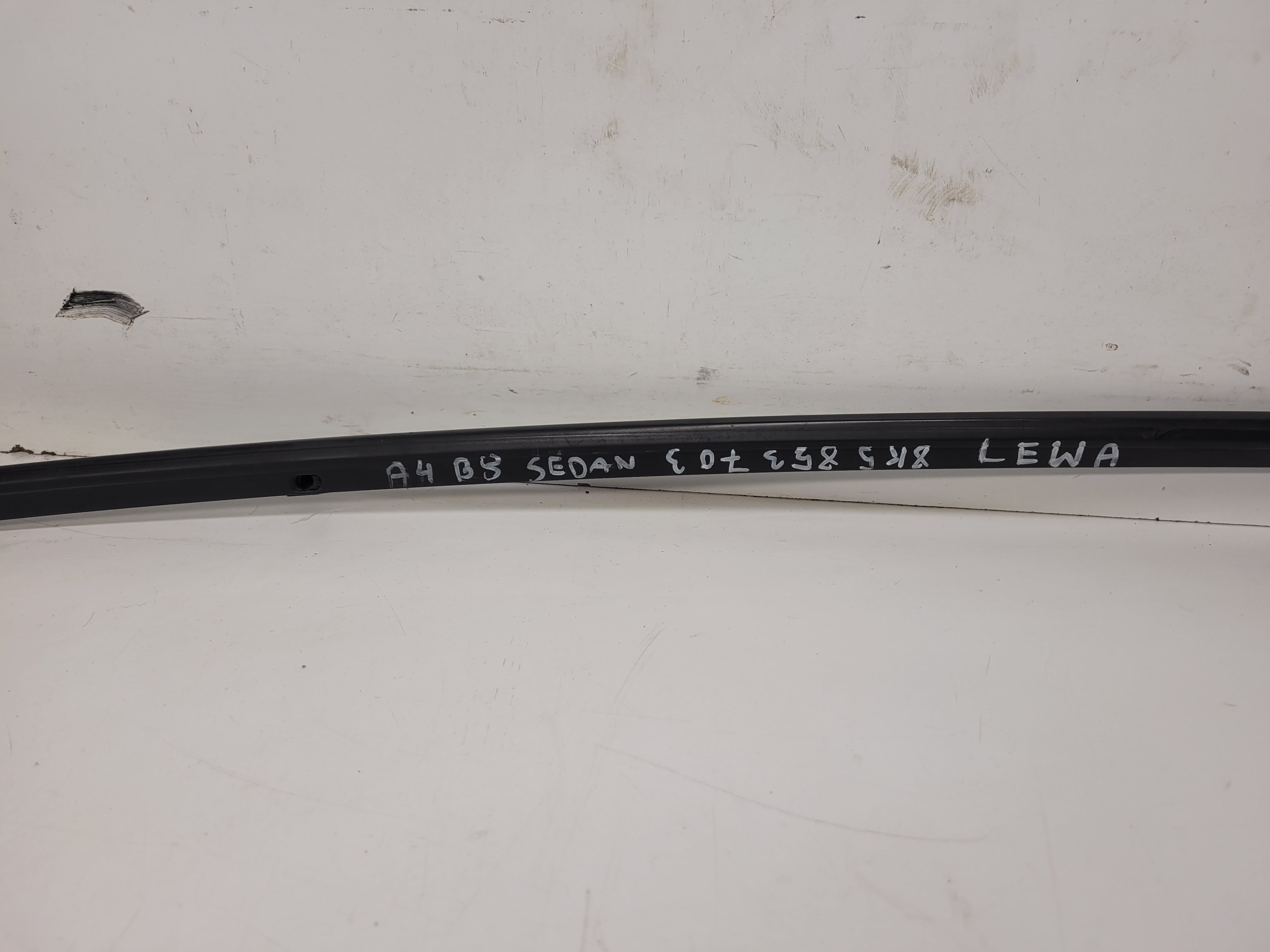 moulding MAT left bodywork AUDI A4 B8 8K5853703