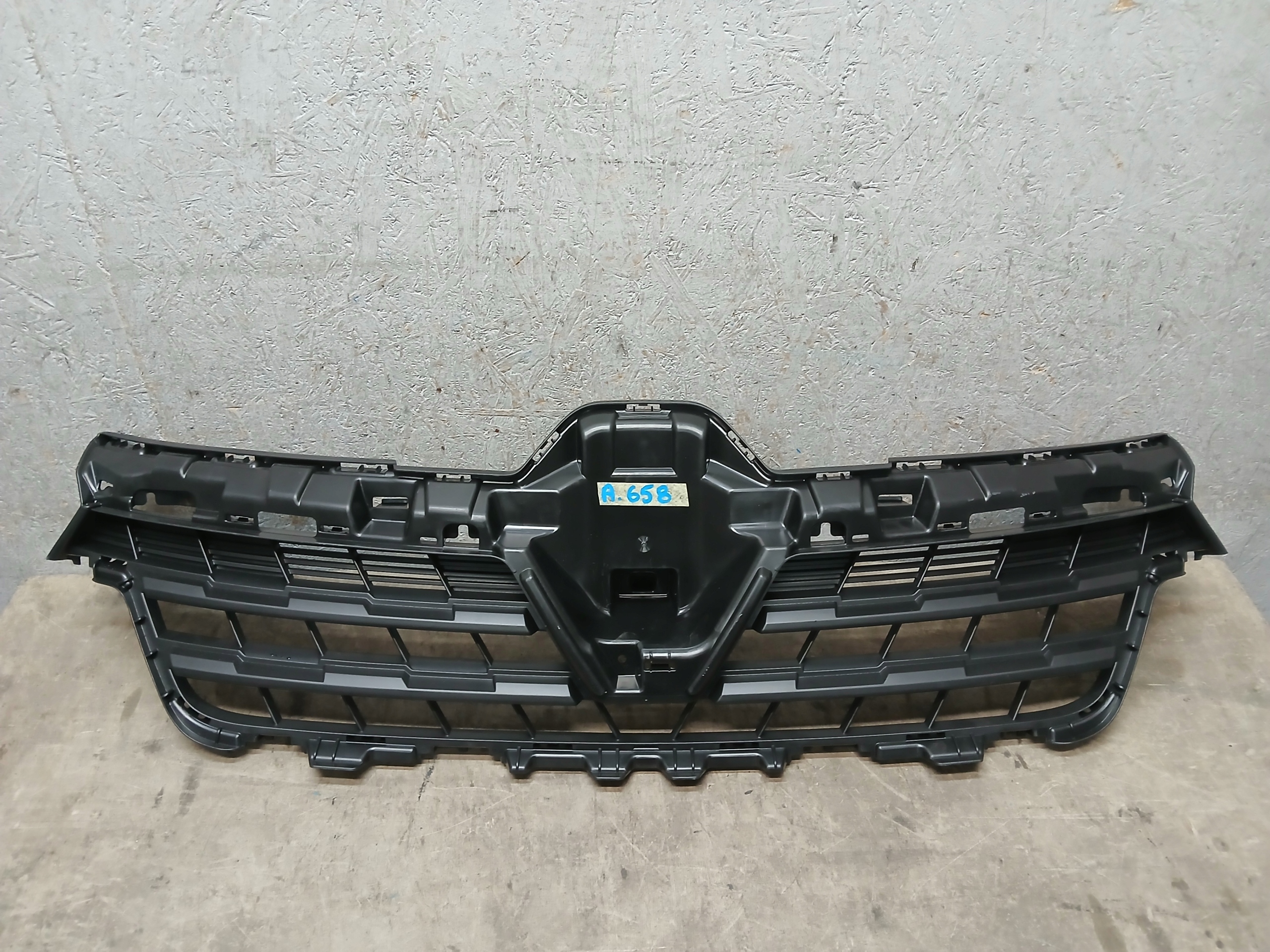 maska RENAULT EXPRES nova original 622565187R