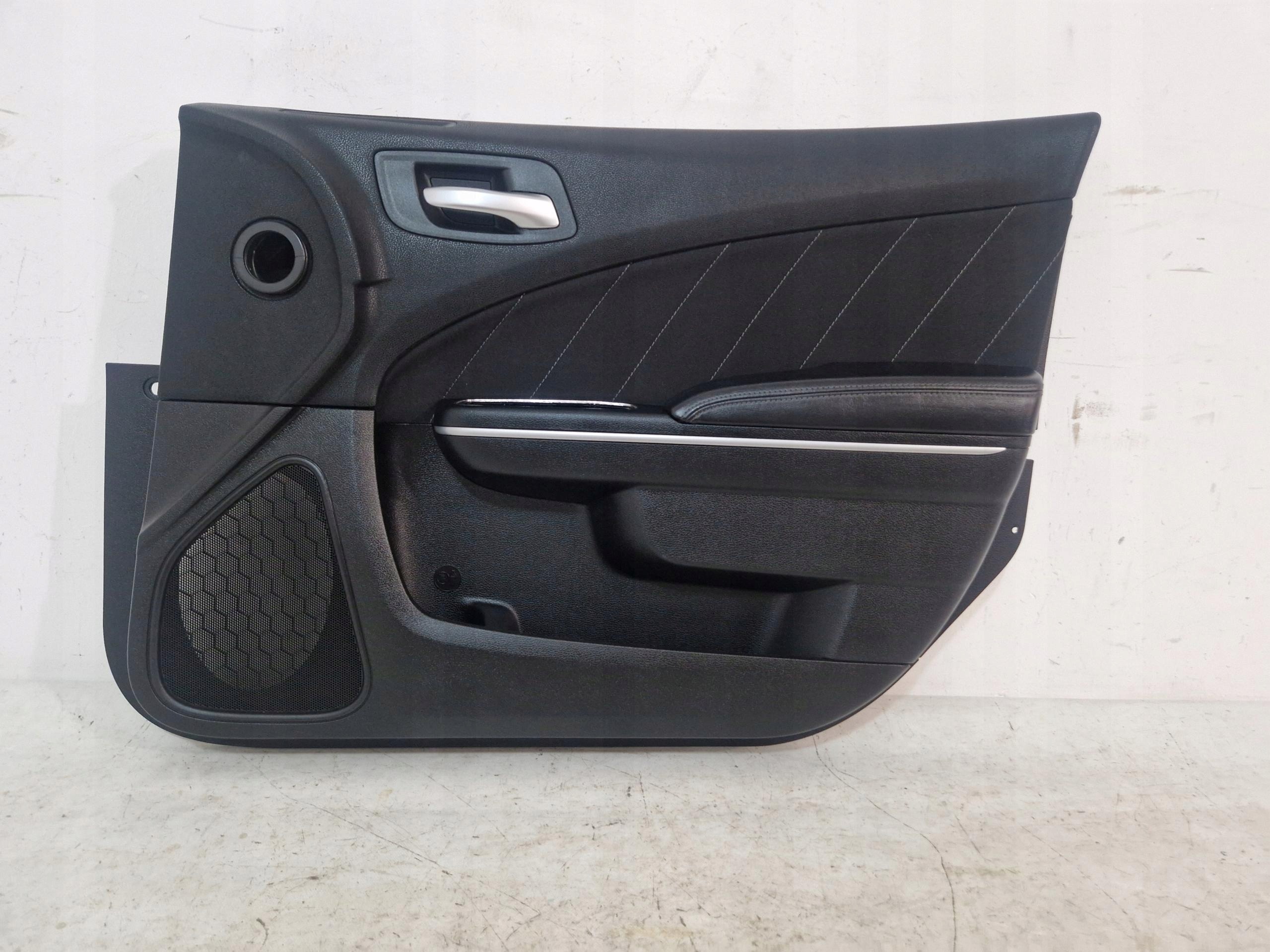DODGE CHARGER GT 2019- side door right front 6XA061X9AB