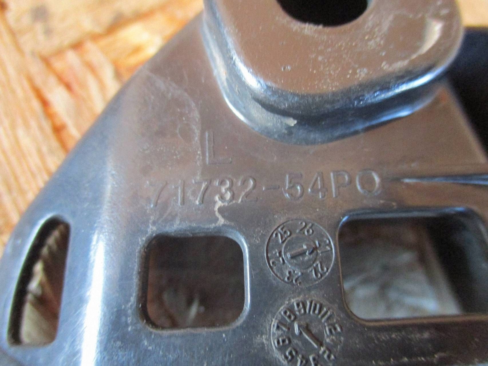 Support Gauche Pare choc Avant SUZUKI VITARA III