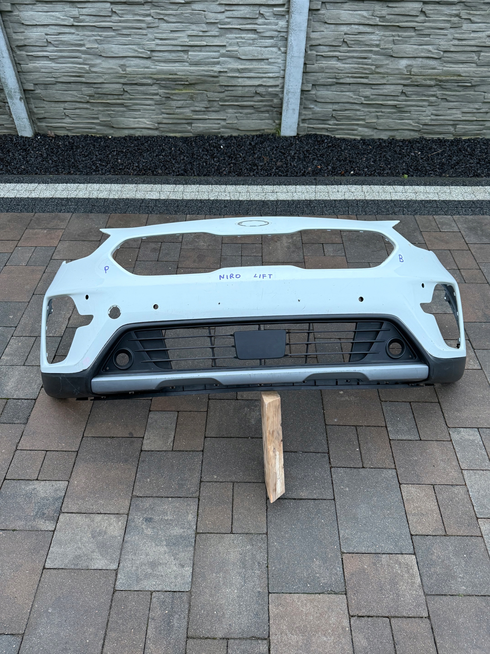 KIA NIRO LIFT ZDERZAK PRZÓD