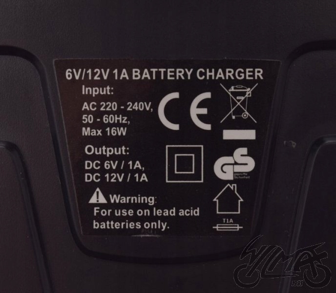 ŁADOWARKA AKUMULATORÓW 12V Producent WZMOTO