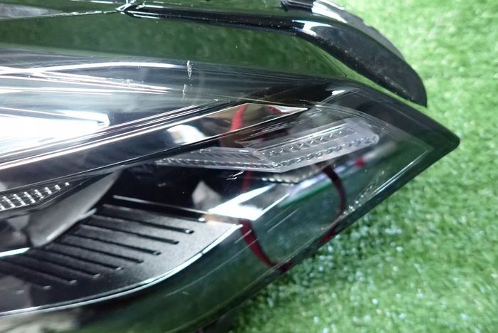 RENAUT CLIO V LED PURE VISION 19- reflektor right light right 260104922R