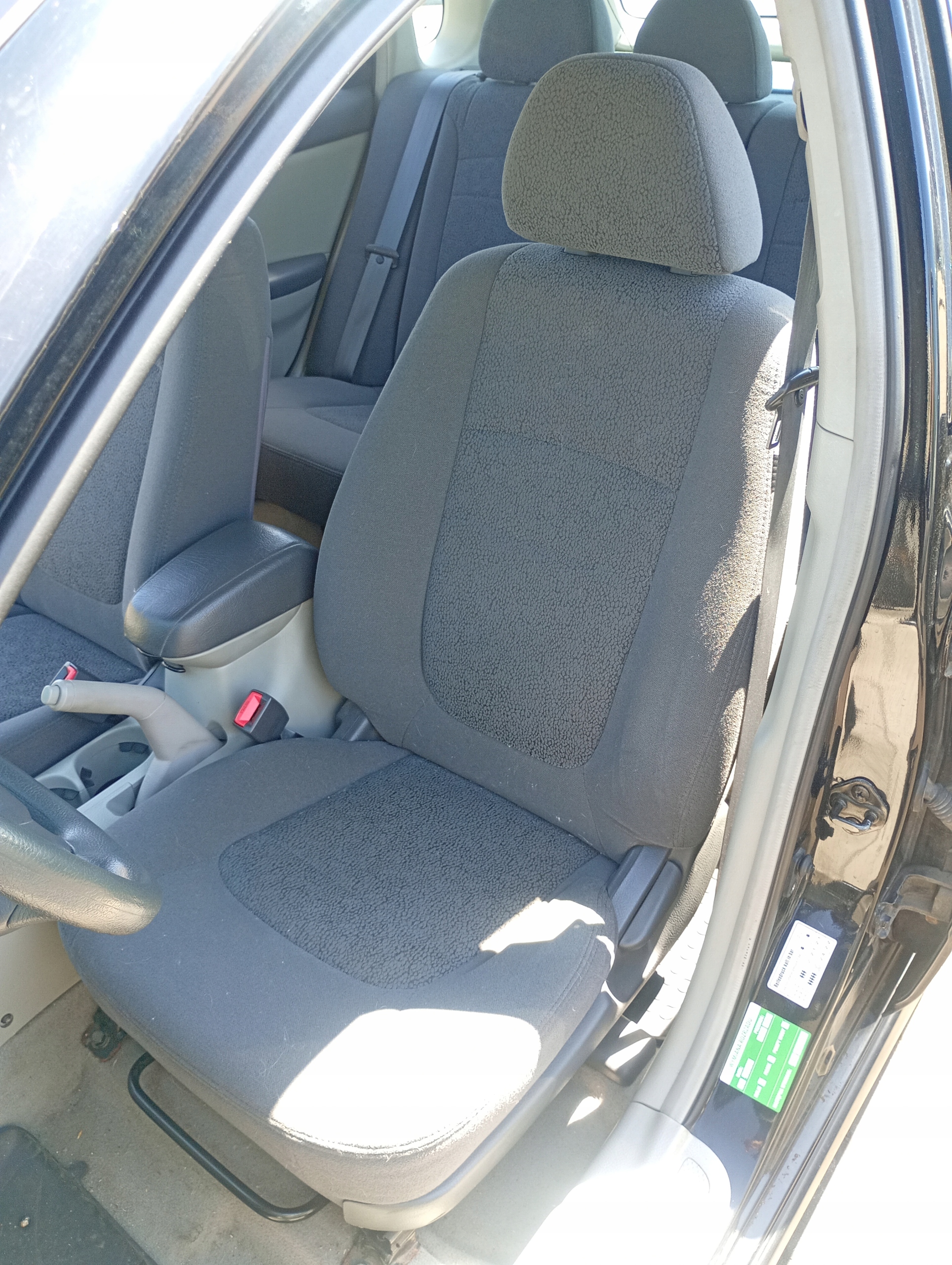 seat left driver´s Kia CERATO 1 and 04-07