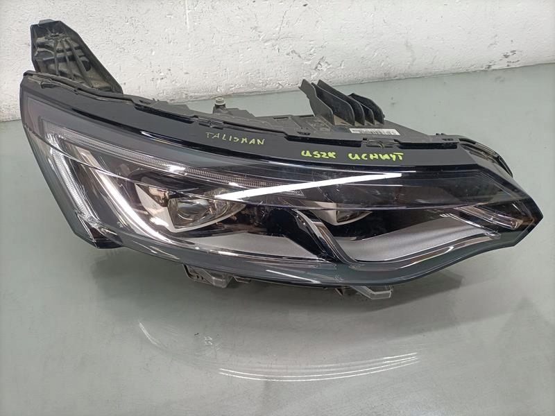 LAMPA PRAWY PRZÓD FULL LED TALISMAN 260100184R