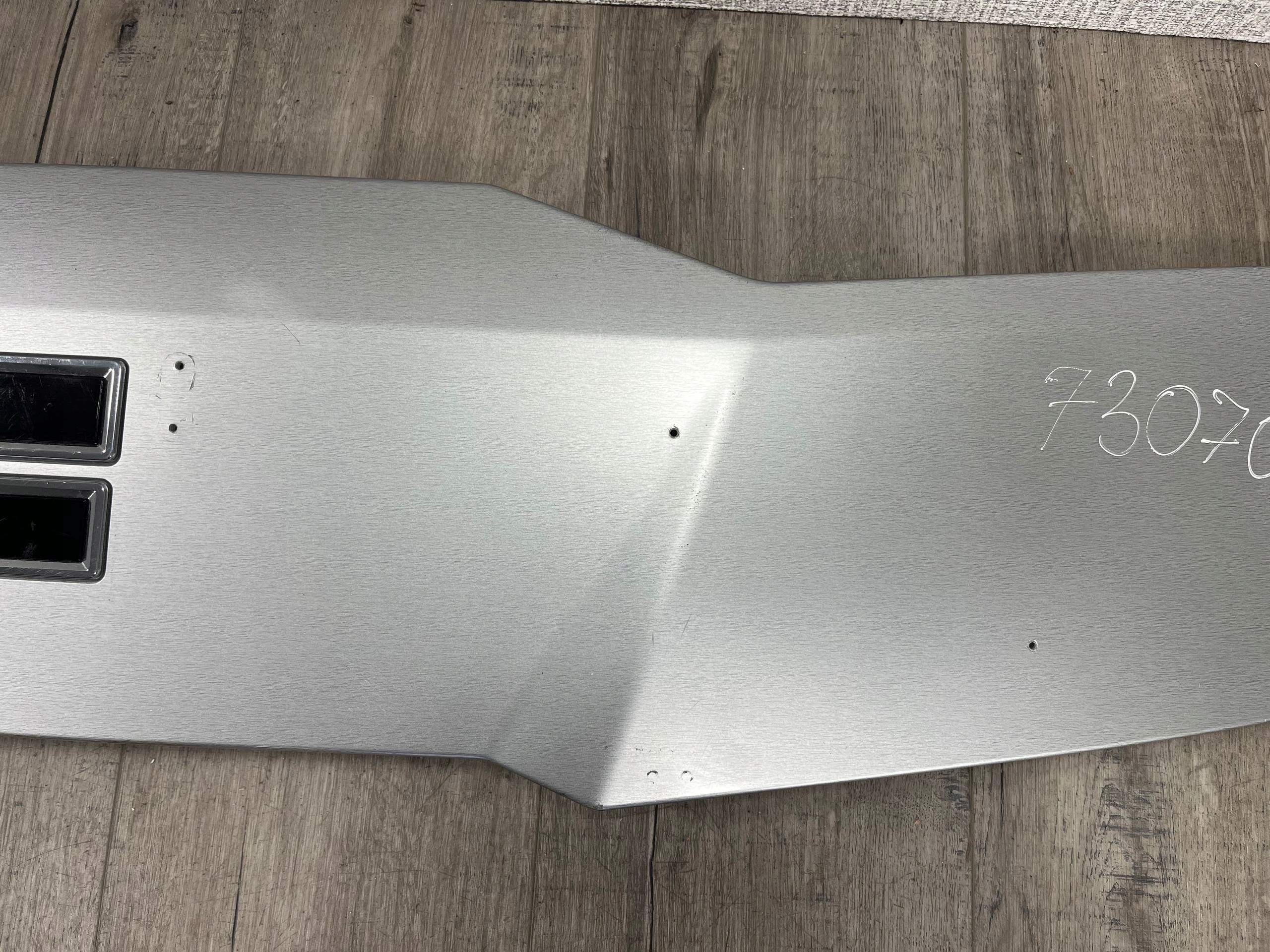 DAF XG 2021-> moulding grille LOGO grill 2263820