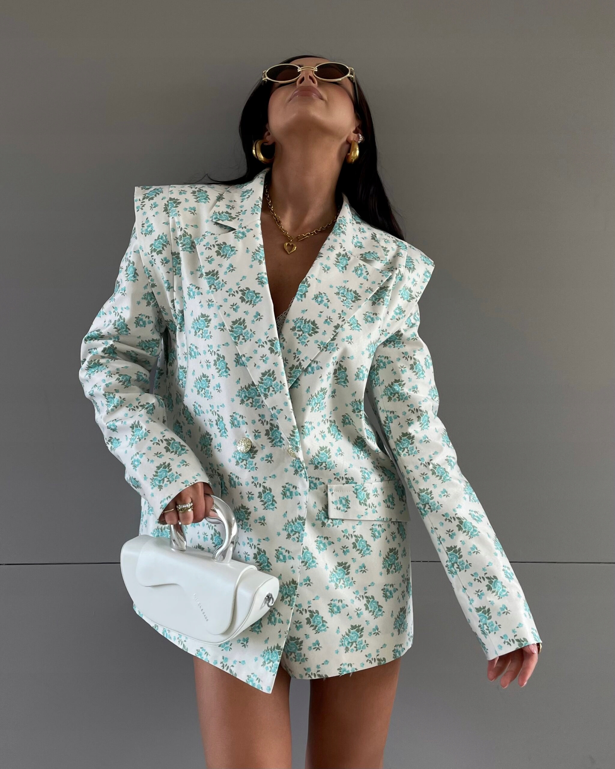 Dlouhá sako krémová a mátová bunda s květinami La Milla, polštáře One Size