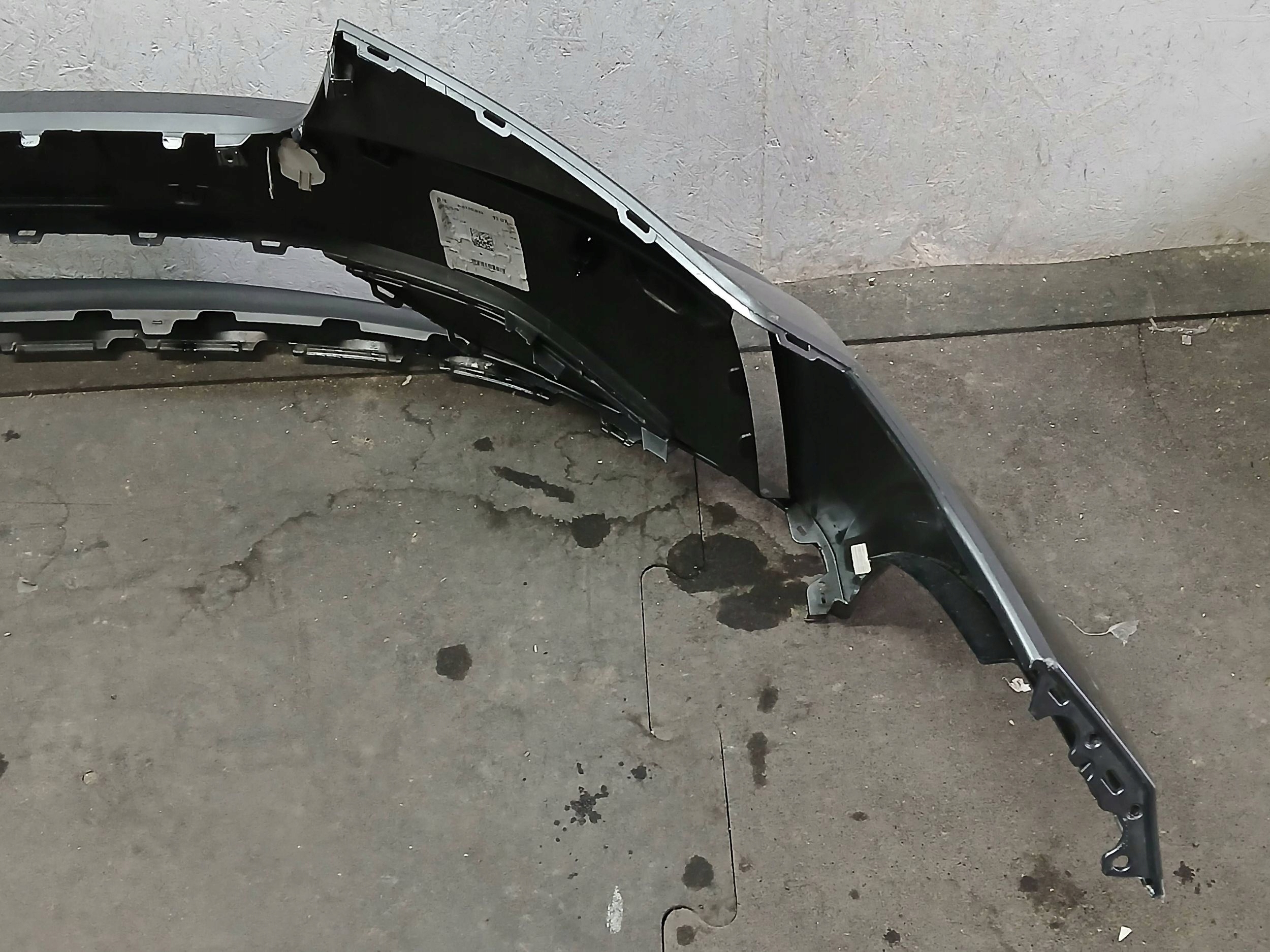 nárazník předek SKODA ENYAQ