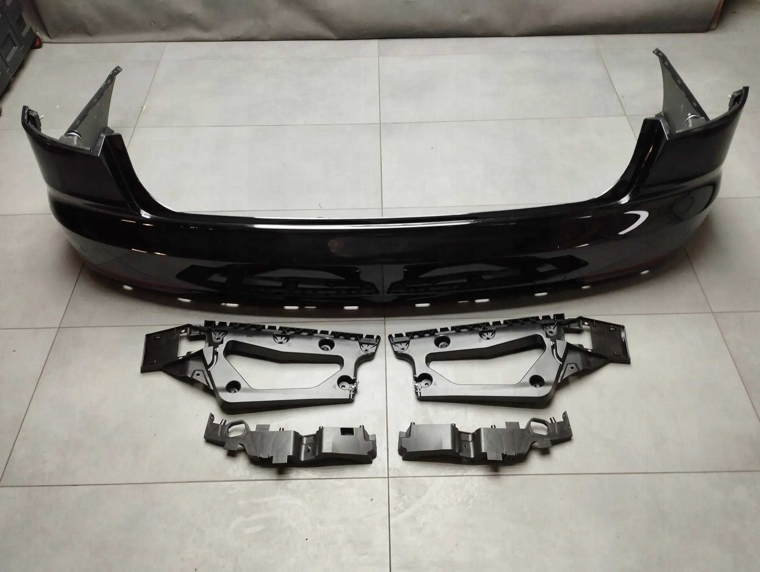 Audi A8 4N D5 bumper rear part PDC LY9B 4N0807511A