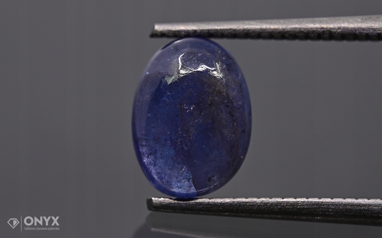Tanzanit kabošon ovál 8x6 mm