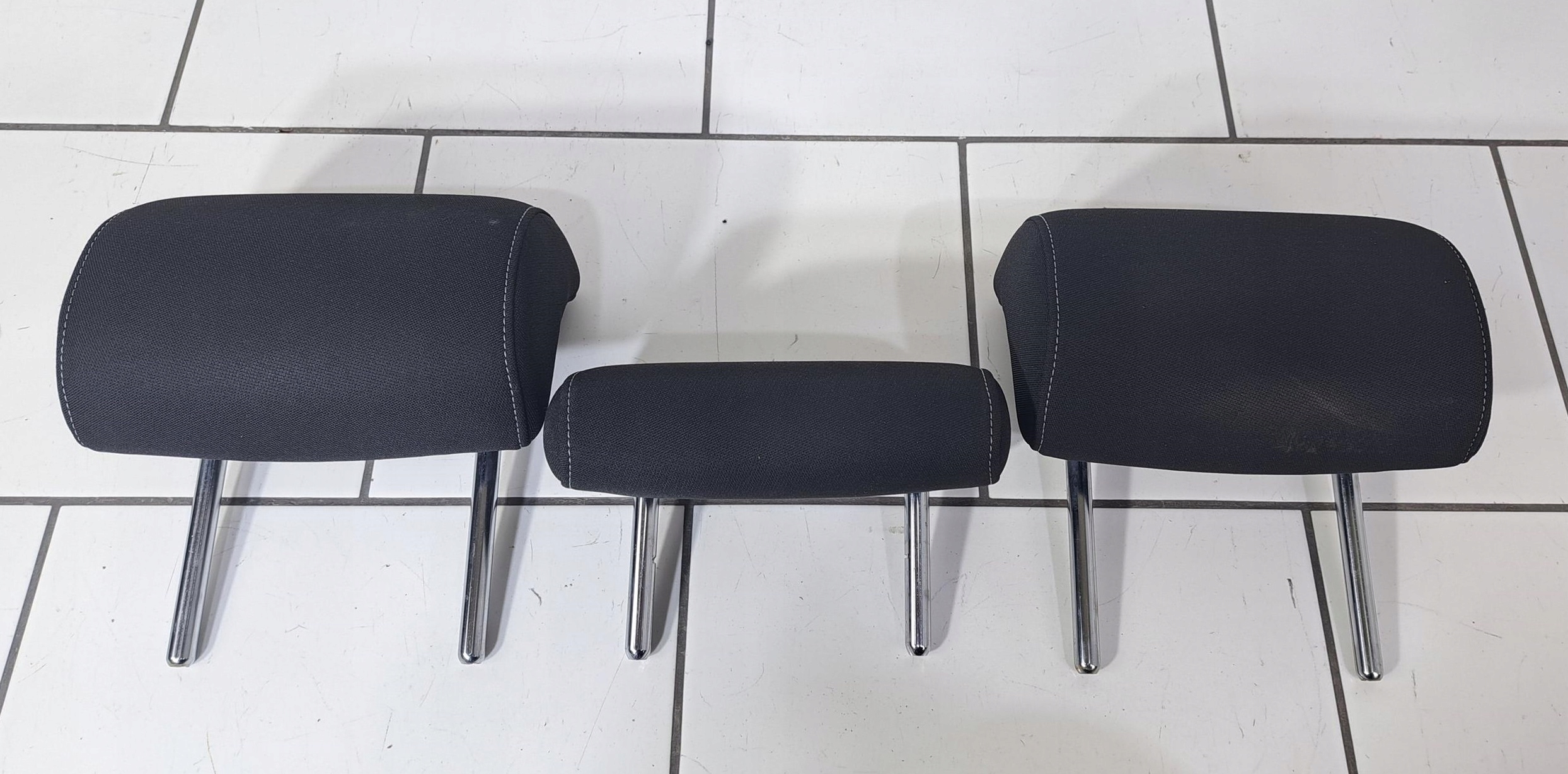 EXEO СЕДАН ПІДГОЛІВНИКИ ЗАДНІЙ КОМПЛЕКТ