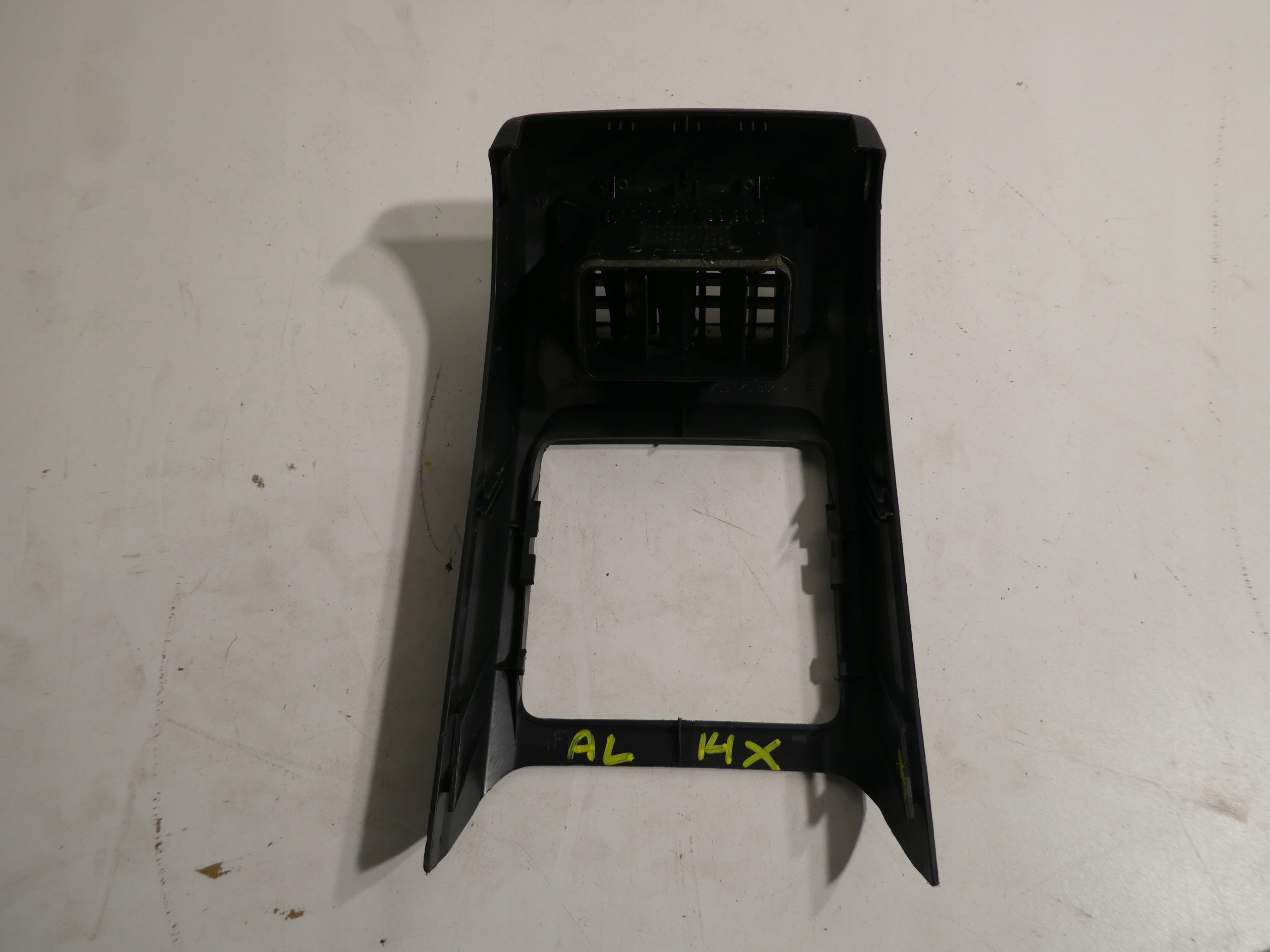 RÁM PANEL OBAL TUNELU VW GOLF V 1K0864298E
