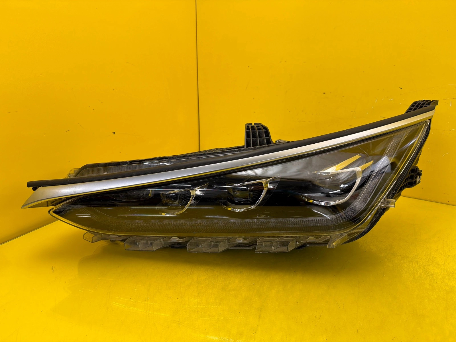 light left front Byd Tang II 2 Full Led 18- LH STE-4121010C