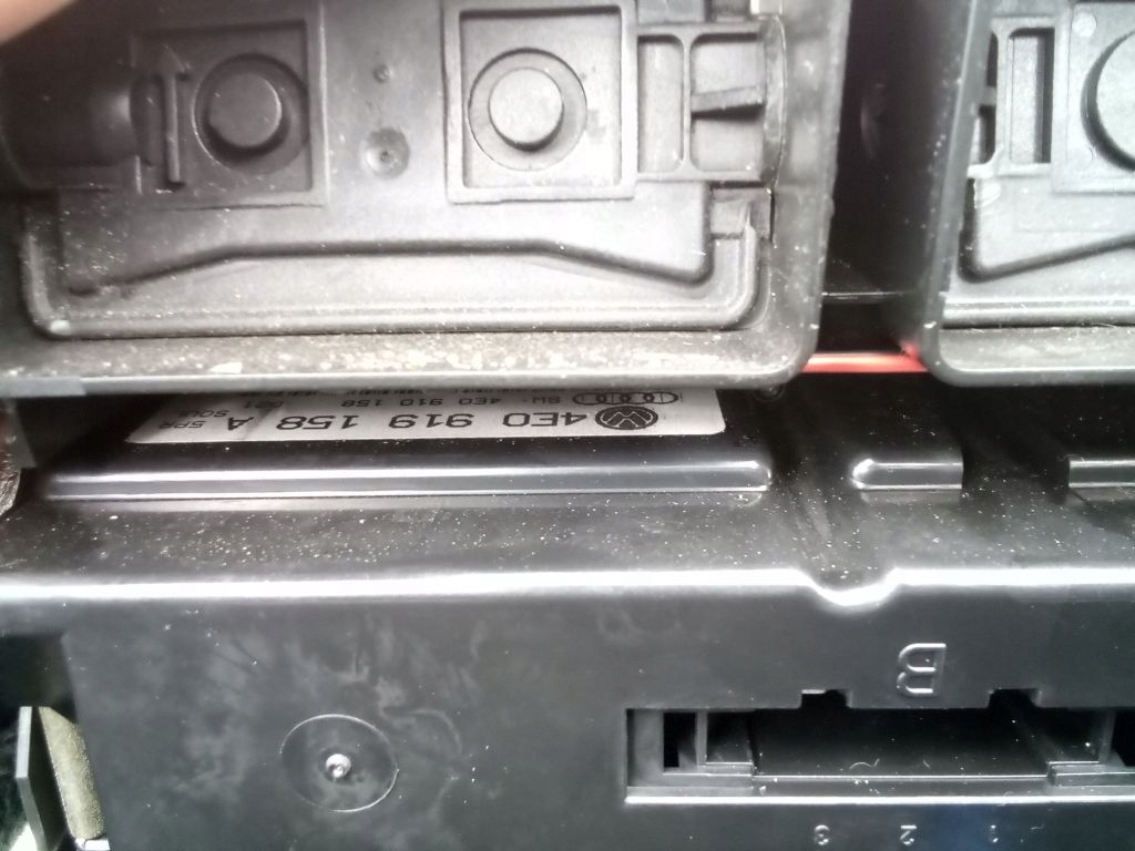 Audi A8 D3 panel klími klimatizaci záď