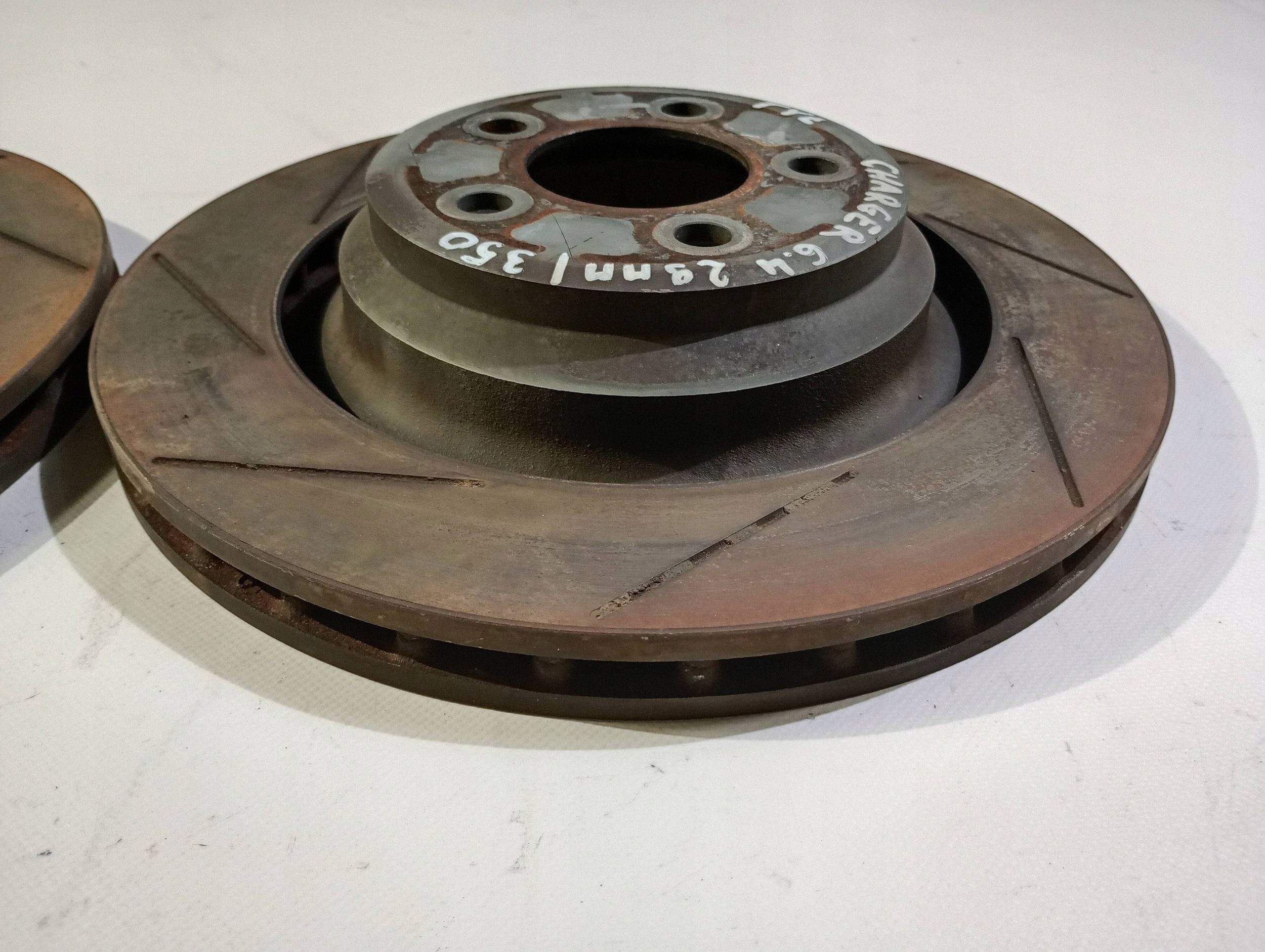 discs brake rear. komplet Dodge Charger Challenger 6.4 SRT 2011-2023