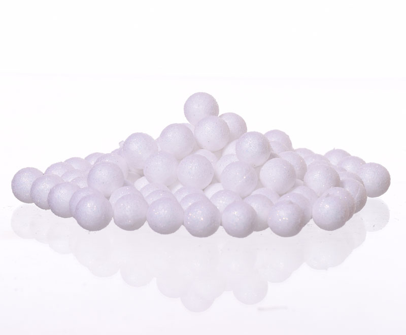 

Kulki brokatowe białe 10mm ok 380 kulek