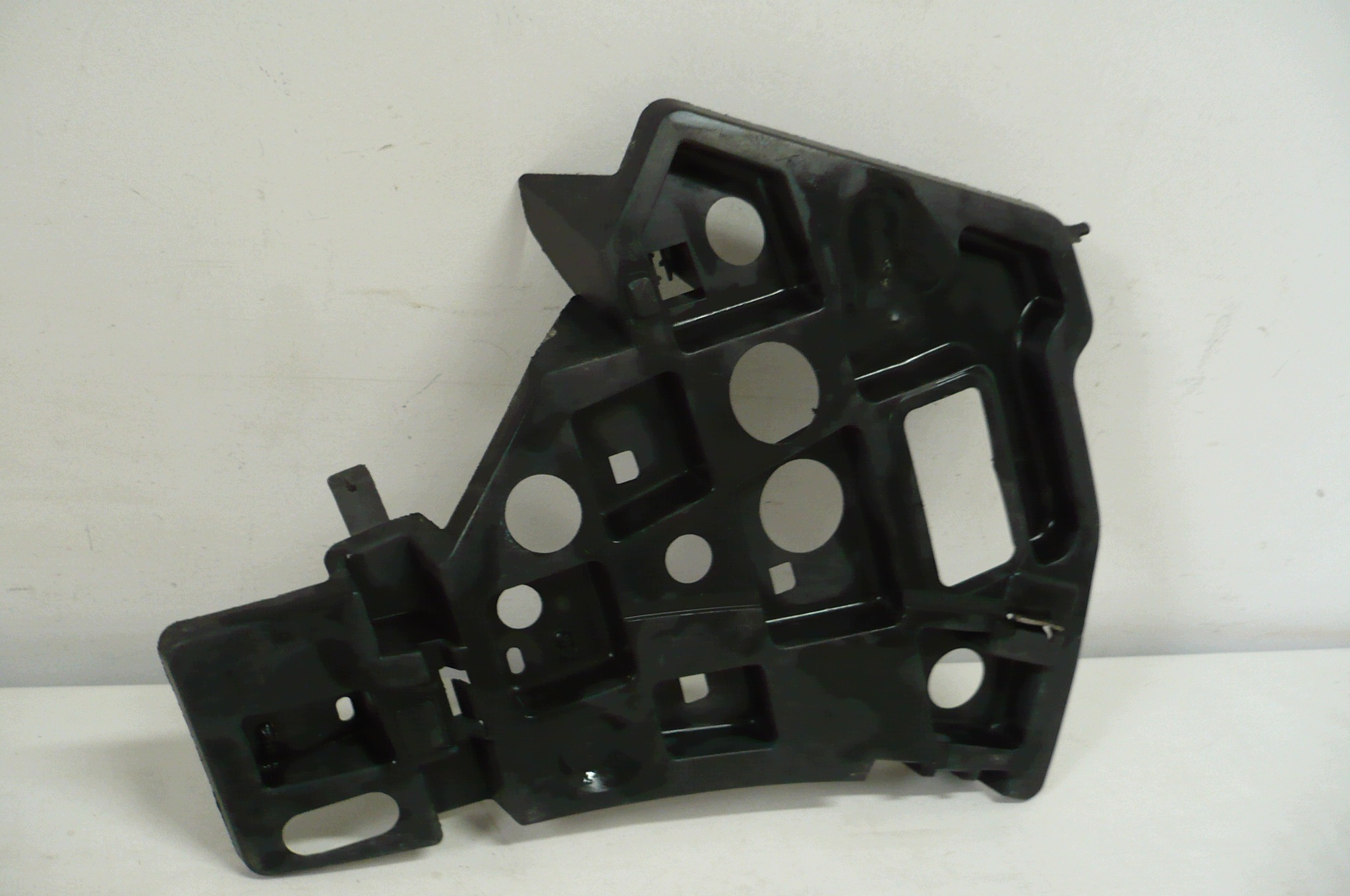 PEUGEOT 5008 e 2009- Supporto staffa Paraurti sinistra Anteriore