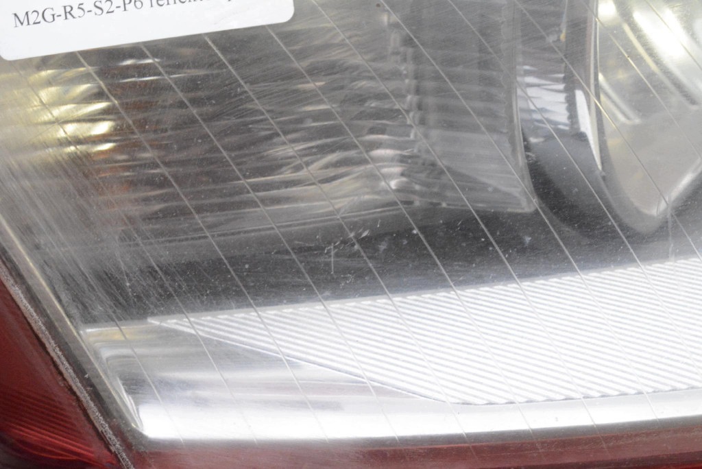 REFLEKTOR droite feu avant EU AUDI A6 C6 04-08