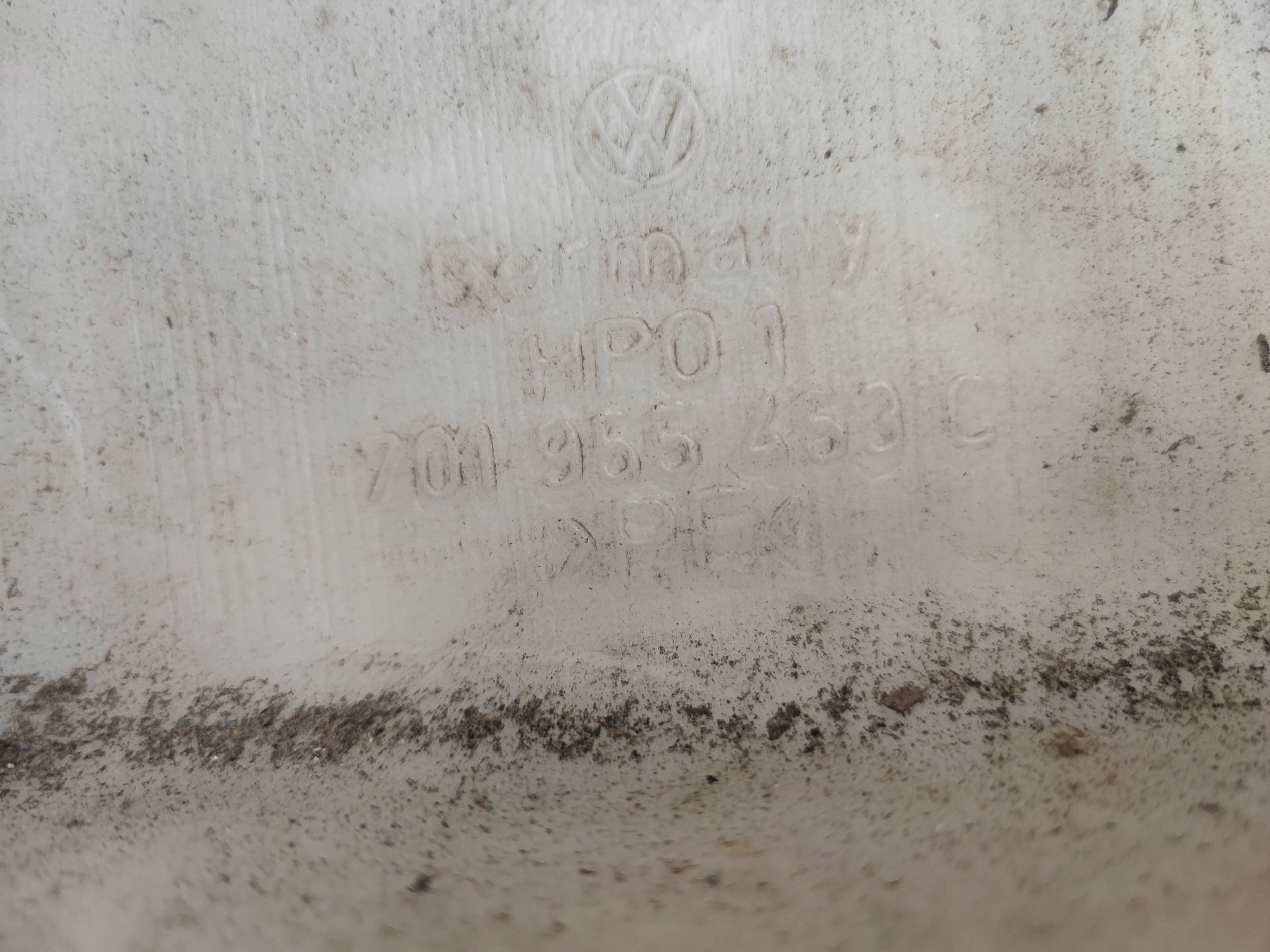 washer fluid tank VW T4 701955453C