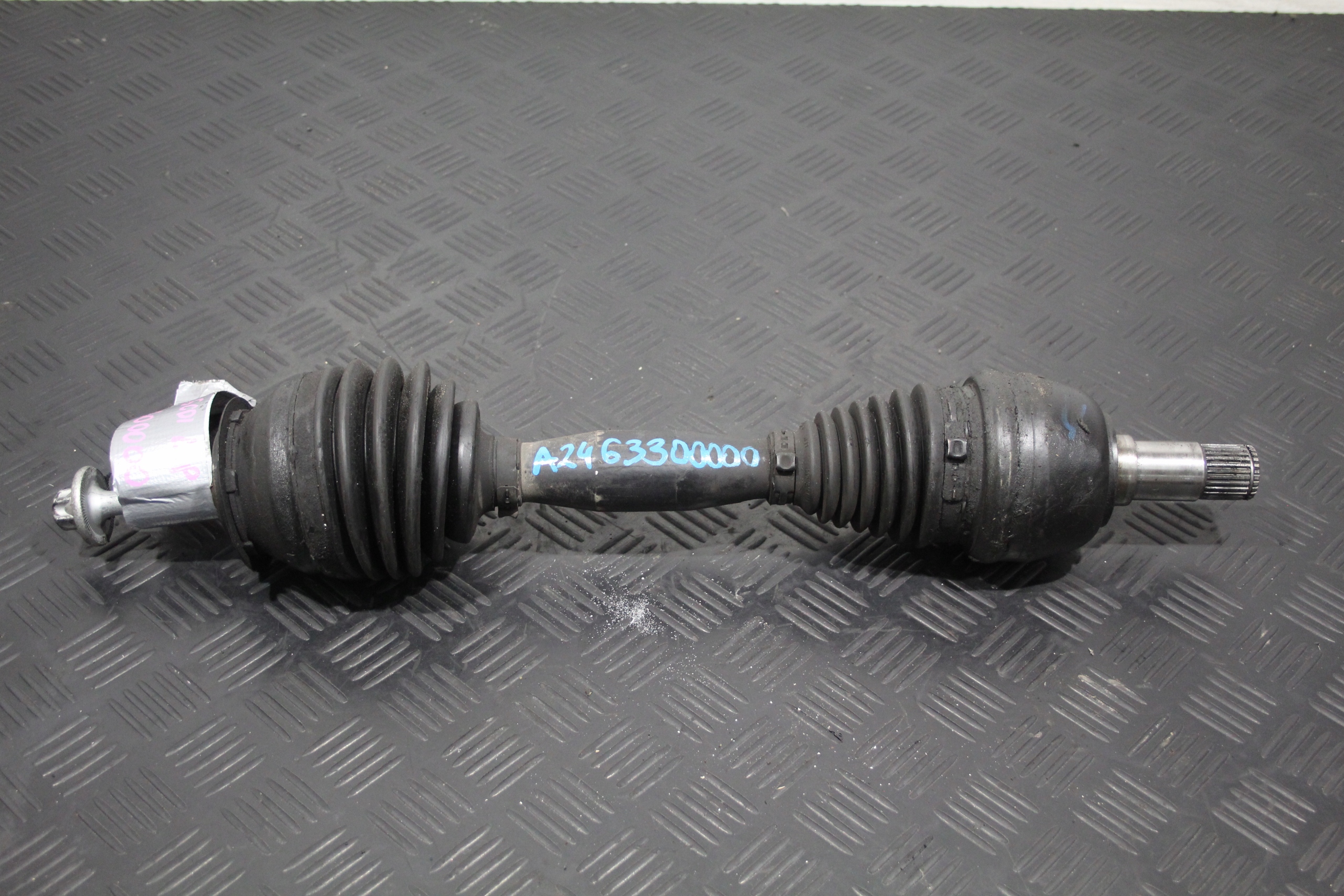 semi-axis semi-axis left front B-KLASA W246 LIFT AMG A2463309000