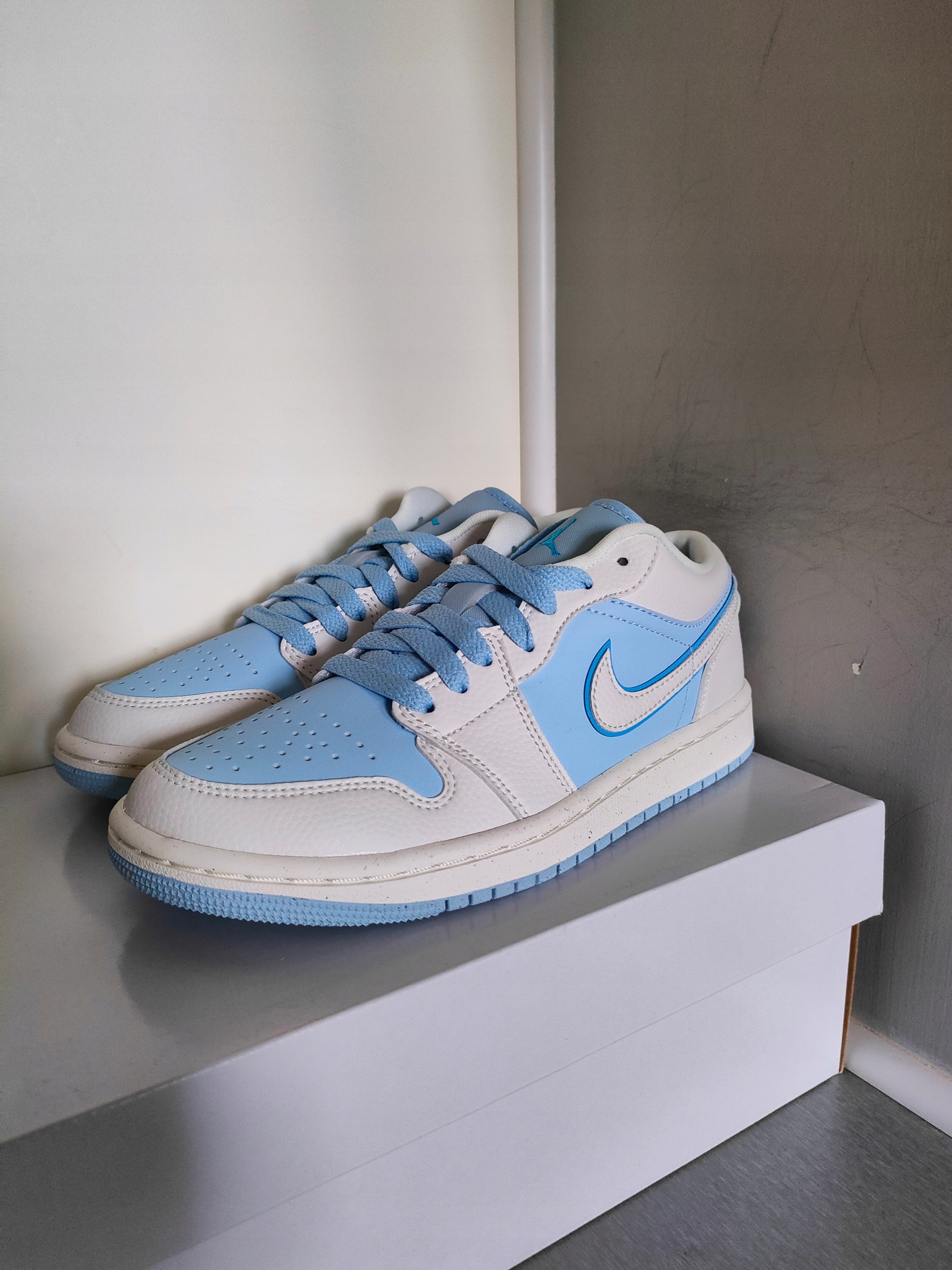 Boty Jordan 1 Low Reverse Ice Blue 36,5 DV1299104