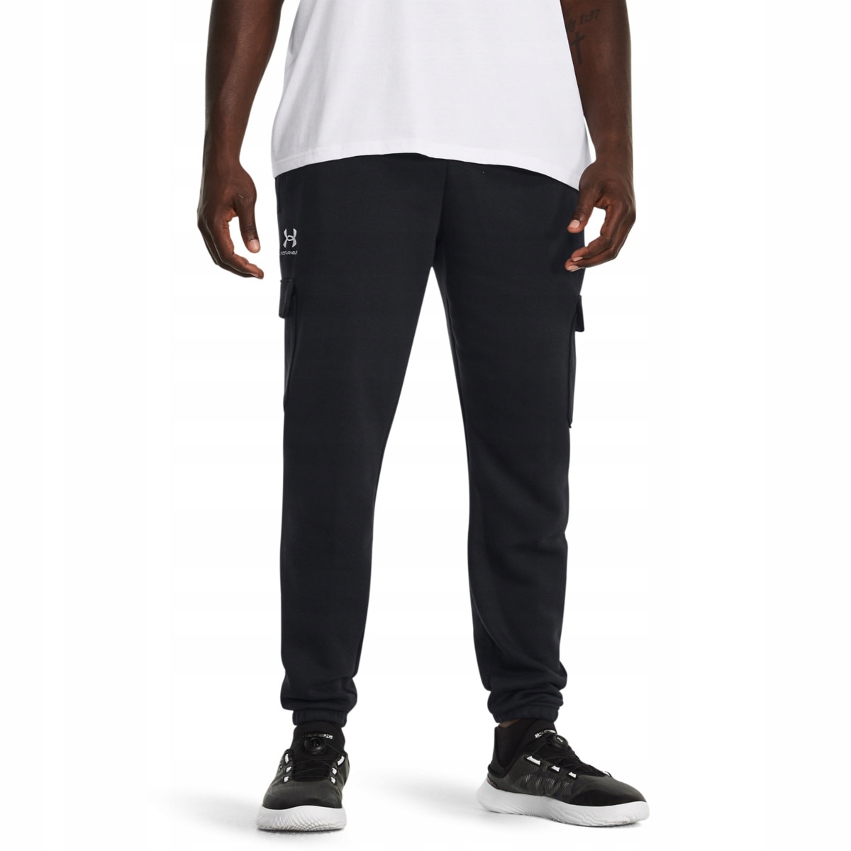 Under Armour spodnie dresowe męskie Essential Flc Cargo czarne