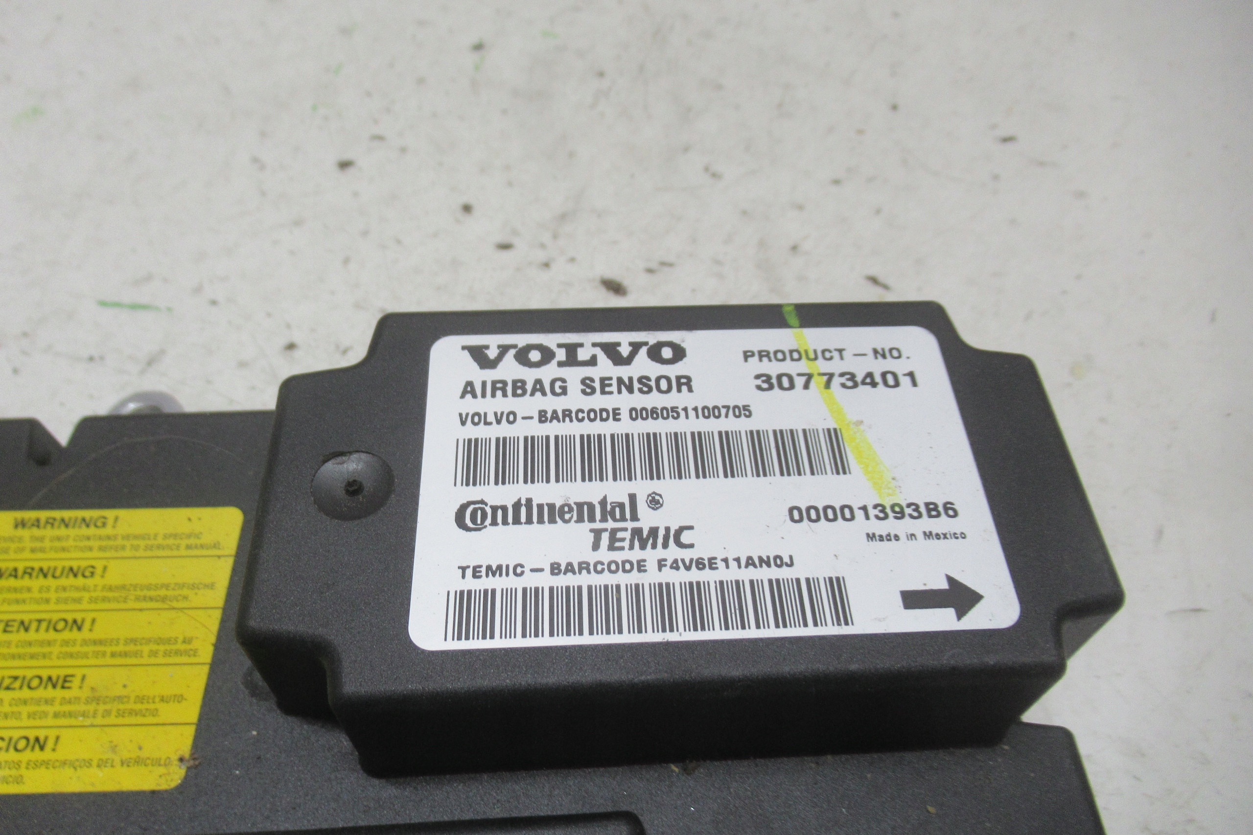 VOLVO V50 2.4 D 06R SENSOR airbag airbag 30773401