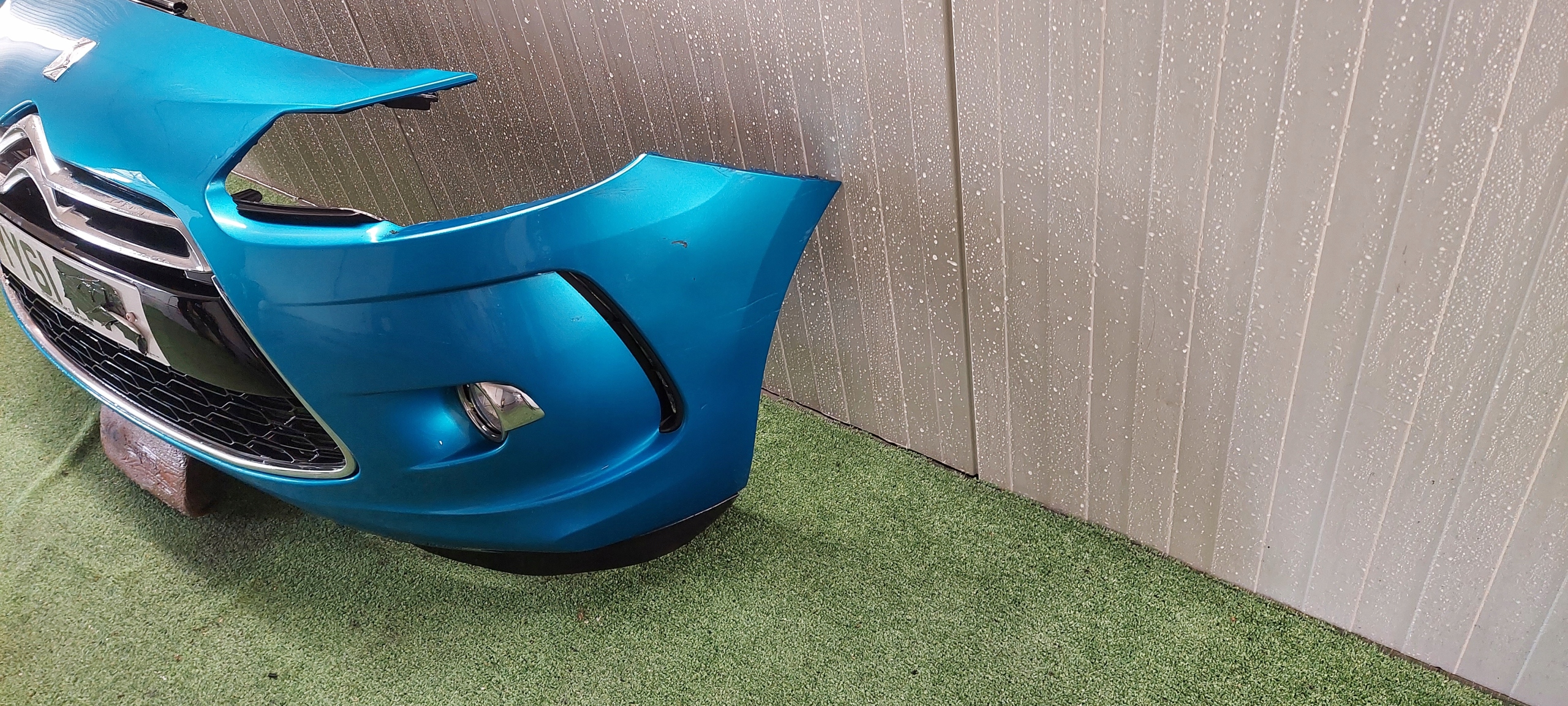 bumper front CITROEN DS3 LAK: KGW