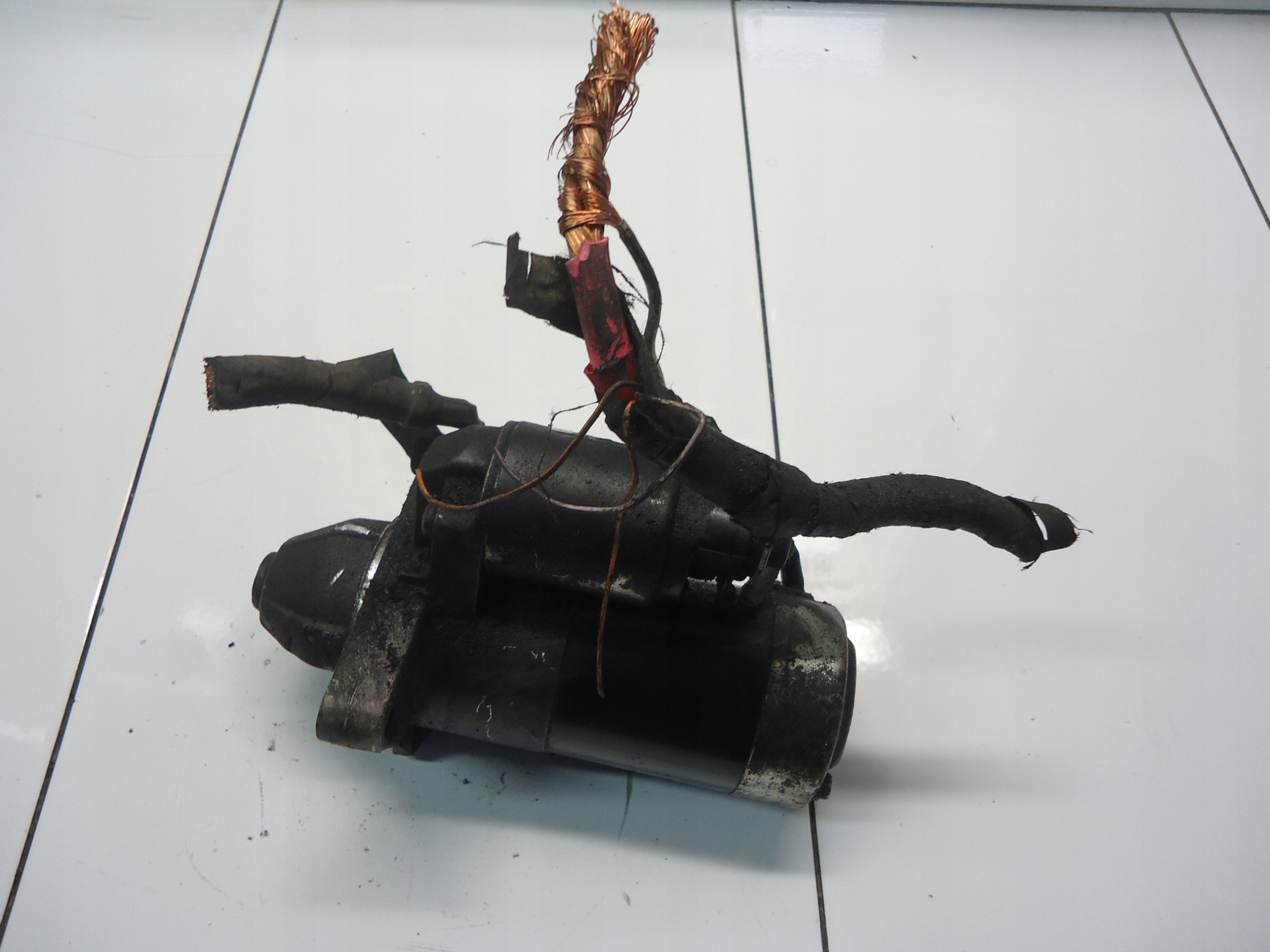 RENAULT 2.0DCI starter LRS02304