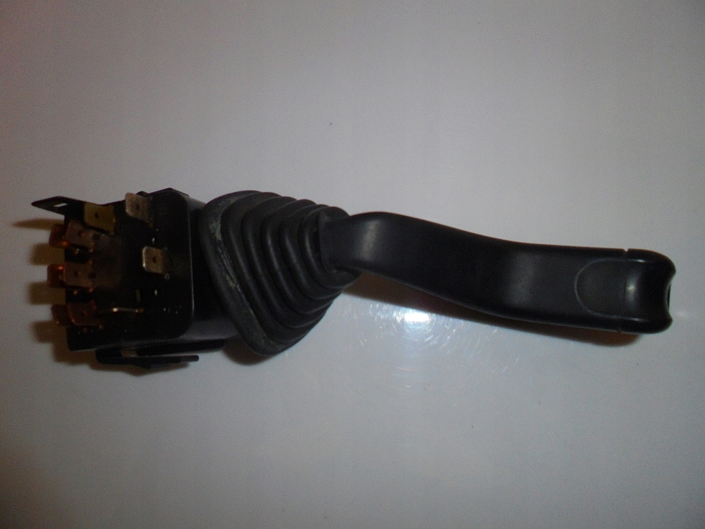 Bouton Indicateurs de direction OPEL 90221174