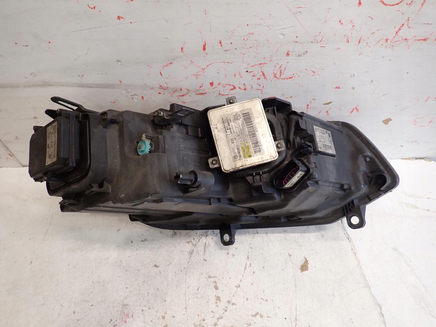 light front front left VW TIGUAN II 2010-2014 BI-XENON SKR 7P1941751