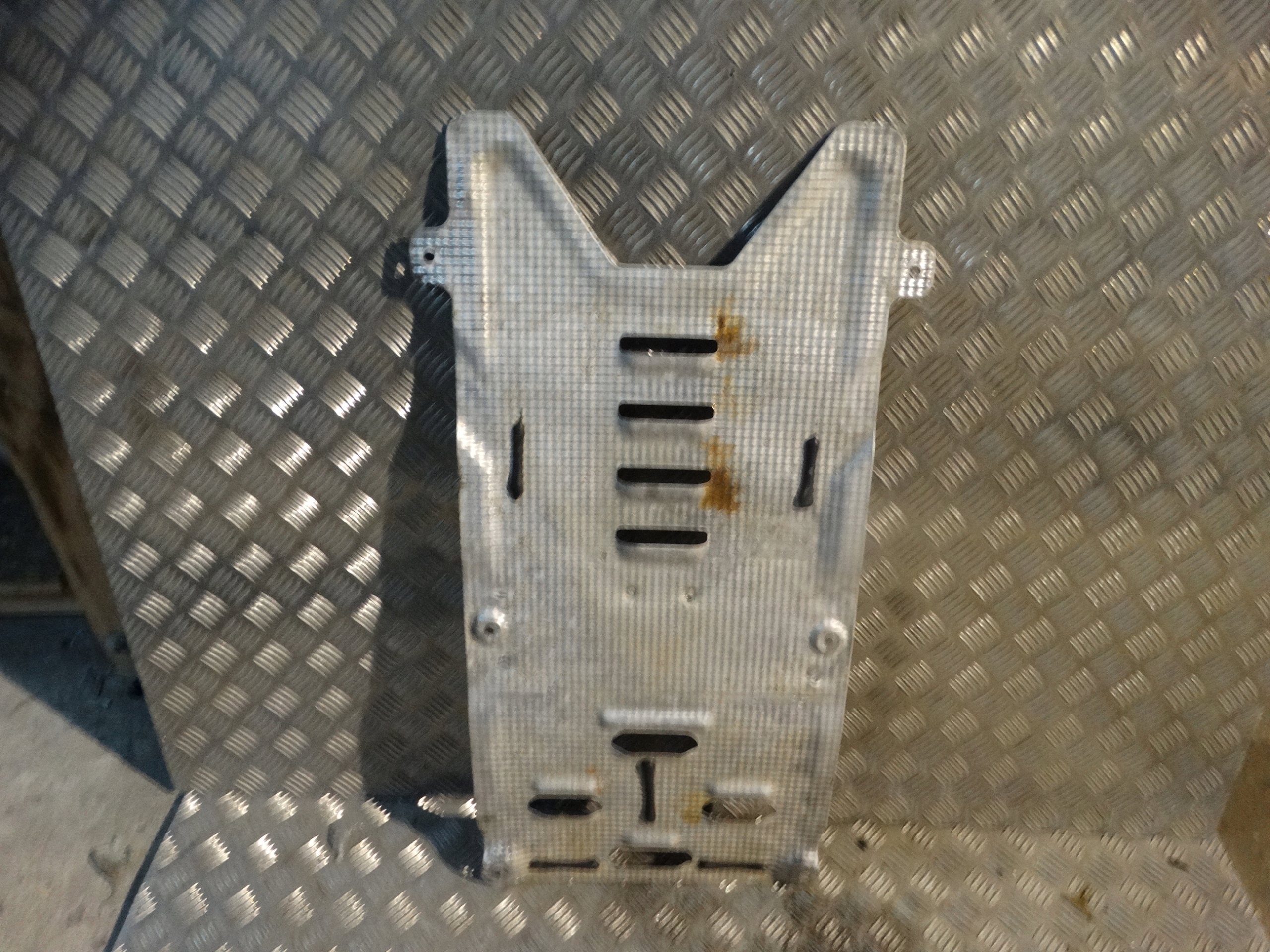 IDEALNA Blende Abdeckung TERMICZNA PORSCHE PANAMERA 971 1