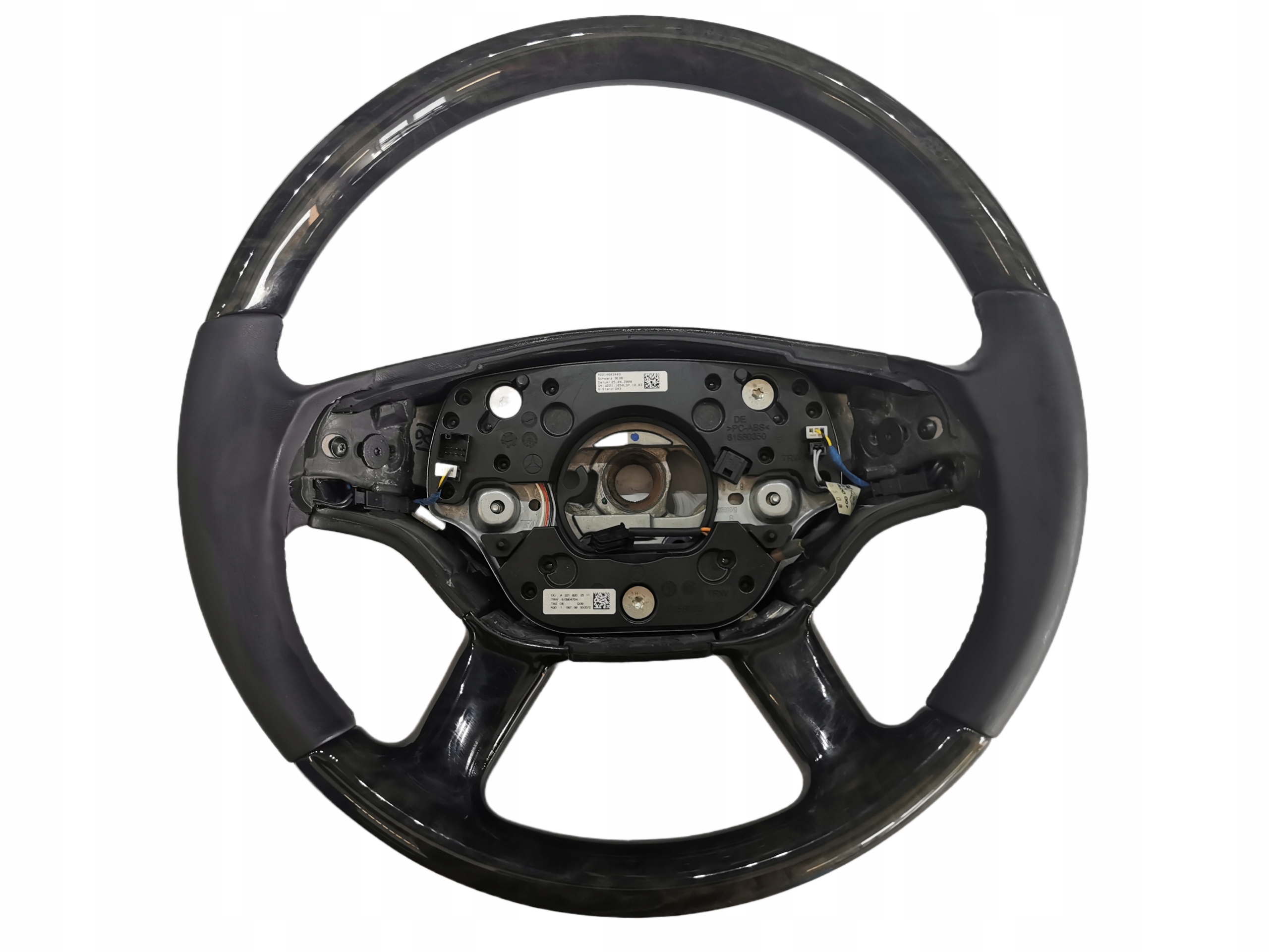 MGA11746 - Рулевое колесо MERCEDES S 221 W221 CL 216 W216