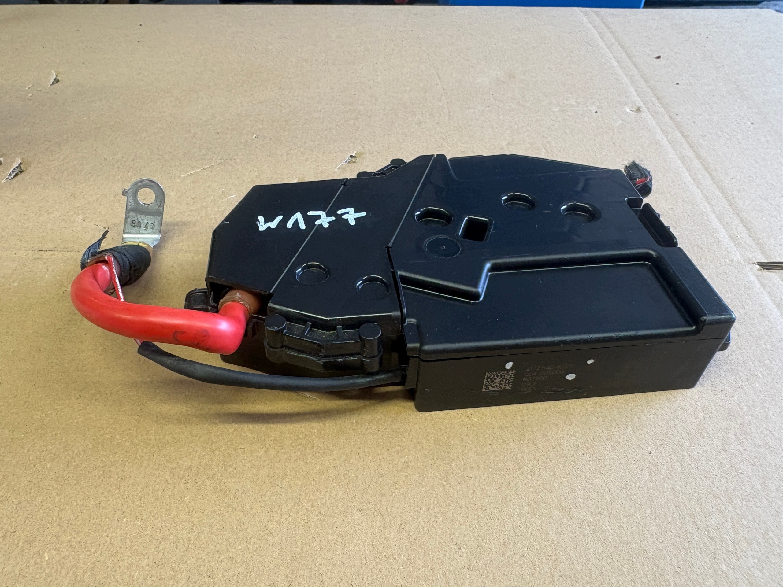 MERCEDES A class W177 fuse box A1775404007