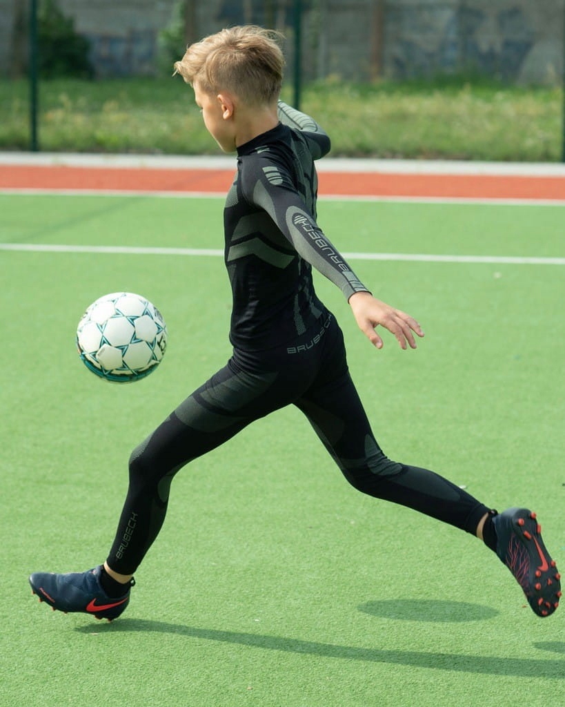 Bielizna termoaktywna Brubeck Dry chłopięca 140-146 Rękaw długi rękaw