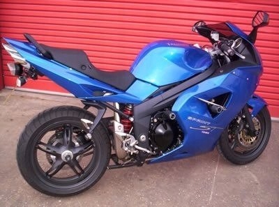 MOCOWANIE TABLICY R&G TRIUMPH SPRINT ST 05- Producent RG Racing