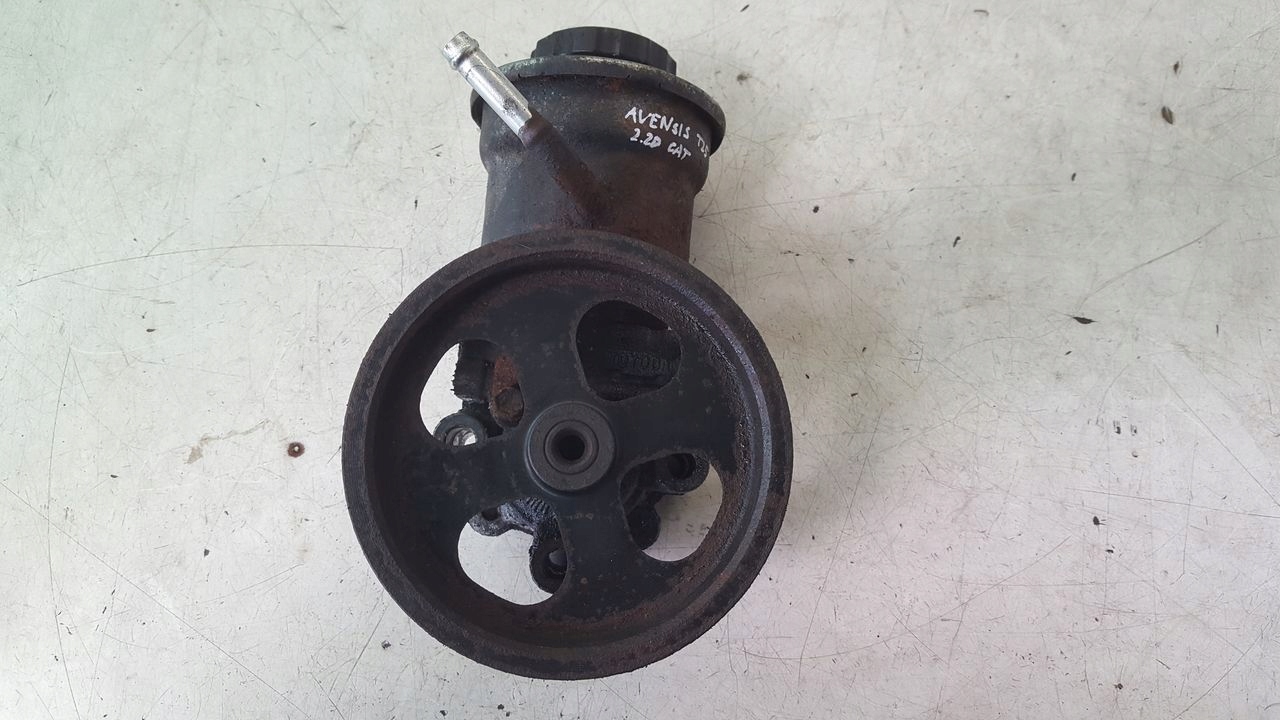 pompa servosterzo Toyota Avensis T25 2,2