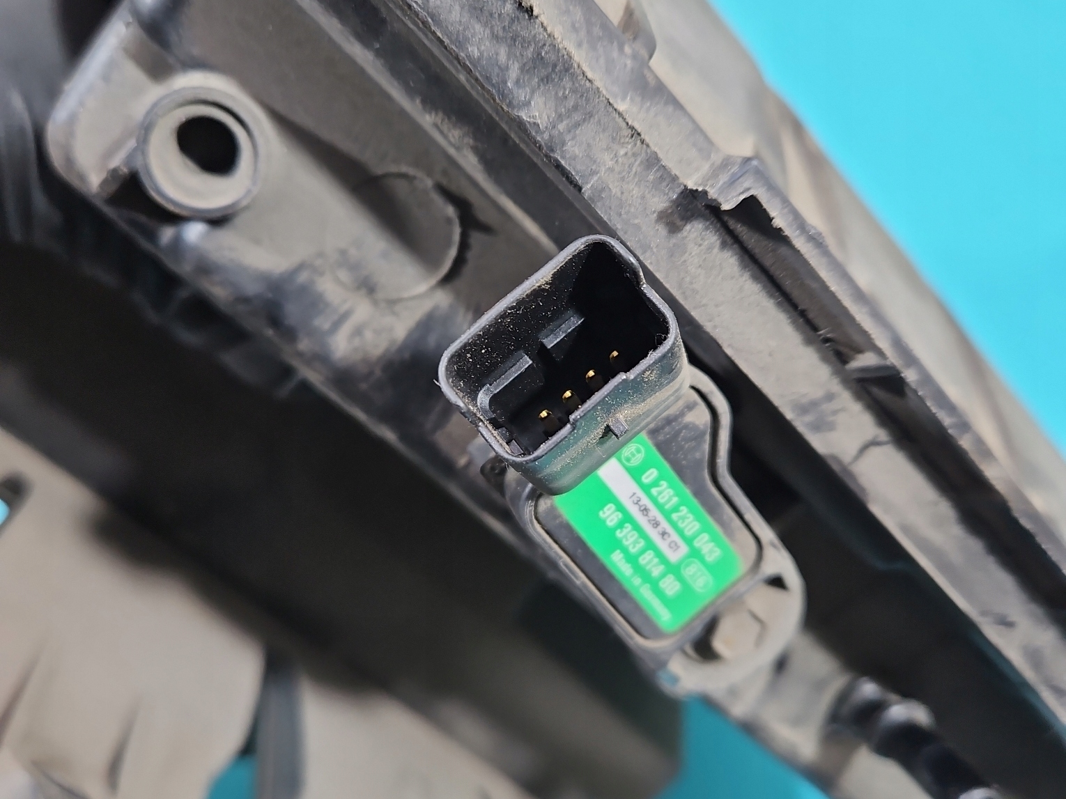 коллектор Впускный peugeot 301 1,6 16V 9657539680 9635885080