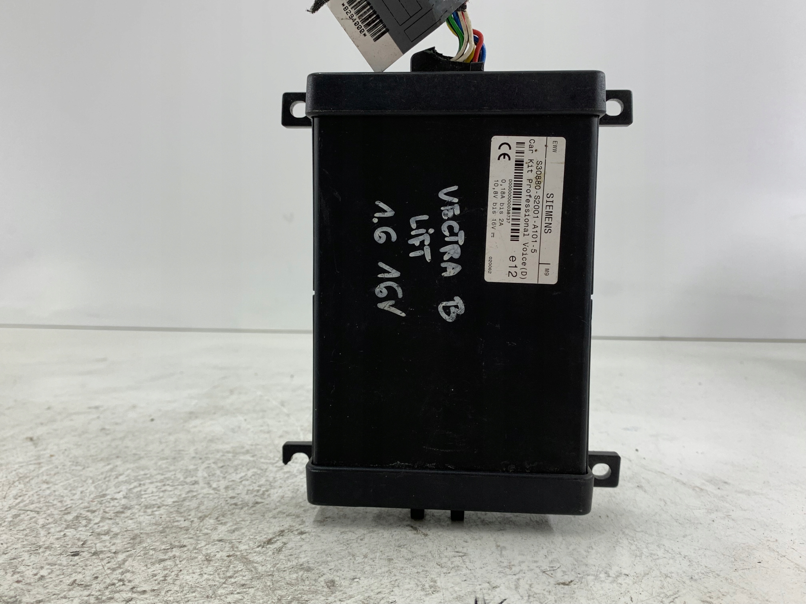 OPEL VECTRA B control unit module TELEFONU S30880-S2001-A101-5 SIEMENS