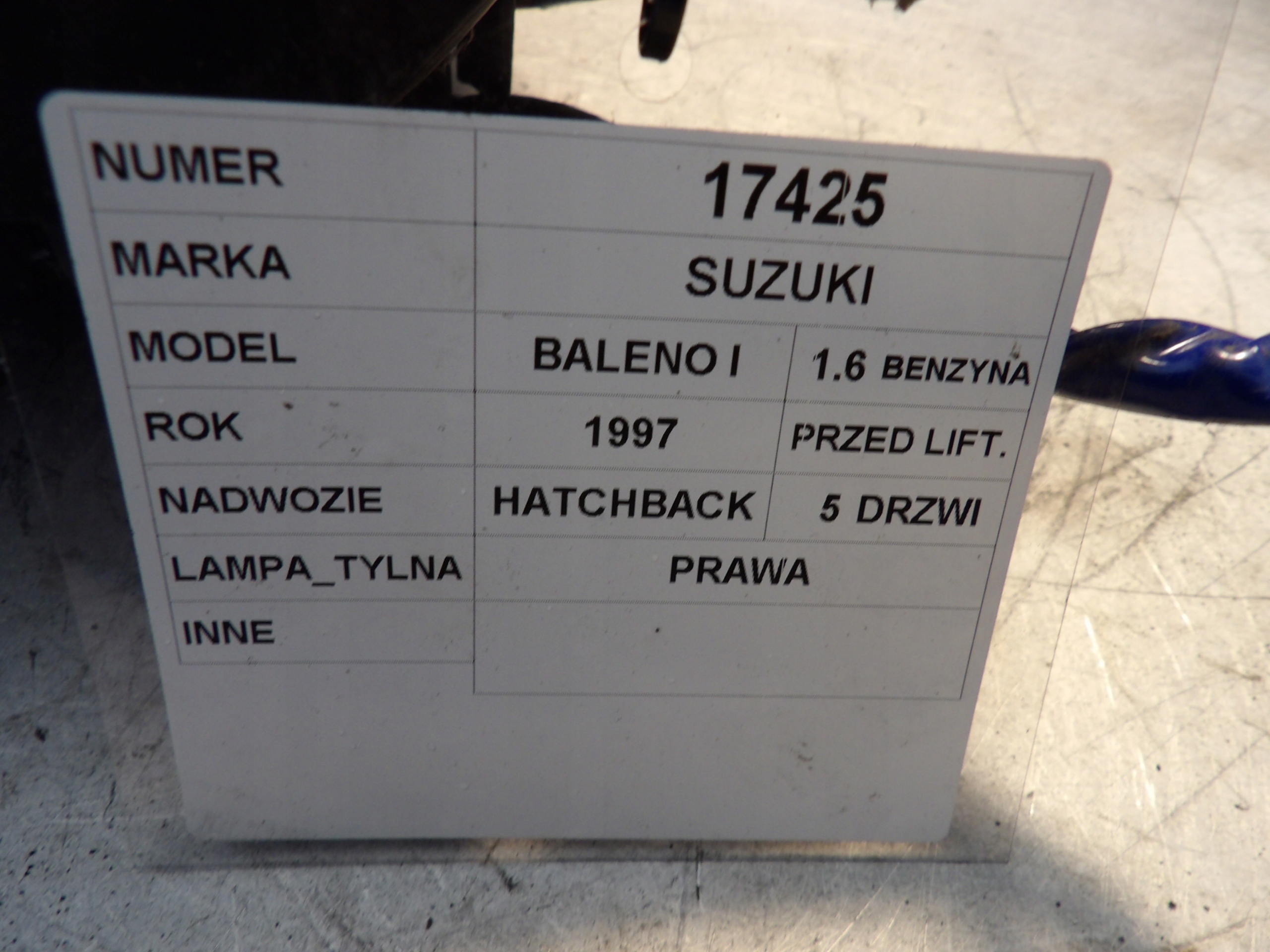 Suzuki Baleno and light rear right HB 1,6B