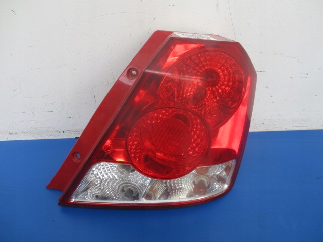 Chevrolet Aveo T200 5D фонарь правый
