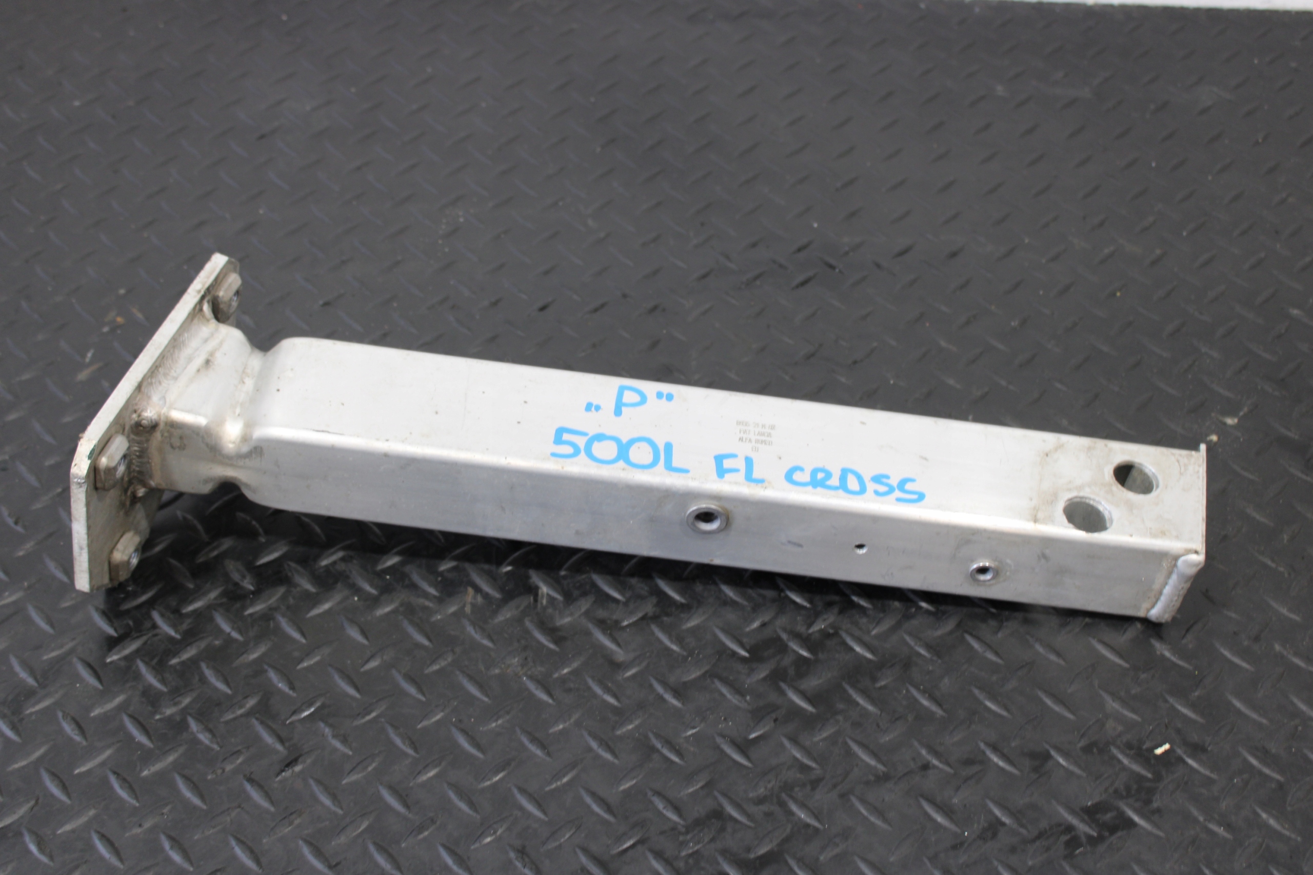 sider beam tip right front FIAT 500L CROSS LIFT