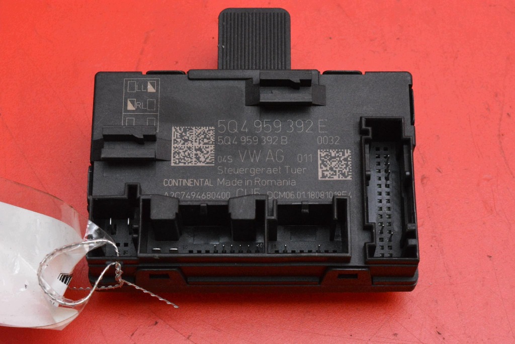control unit module door right front 5Q4959392E SKODA OCTAVIA 3 III LIFT 17-20