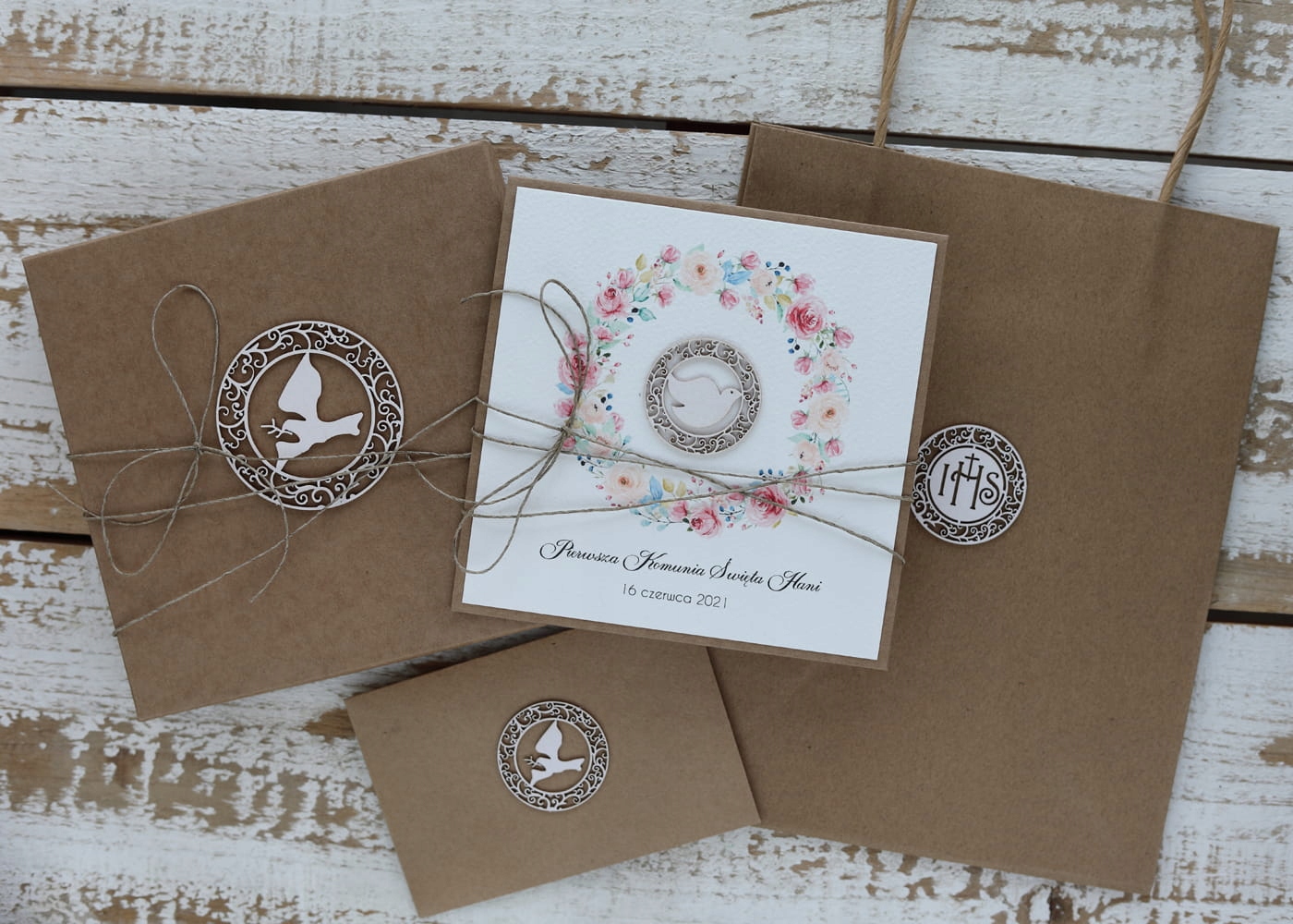 Sada k prvnímu svatému přijímání vybavení pro dívku kartička, krabička, obálka, kabelka 1