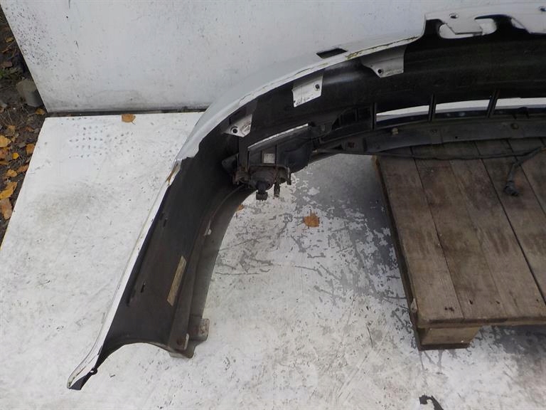 89 SAAB 9-5 and VECTOR washers bumper front front